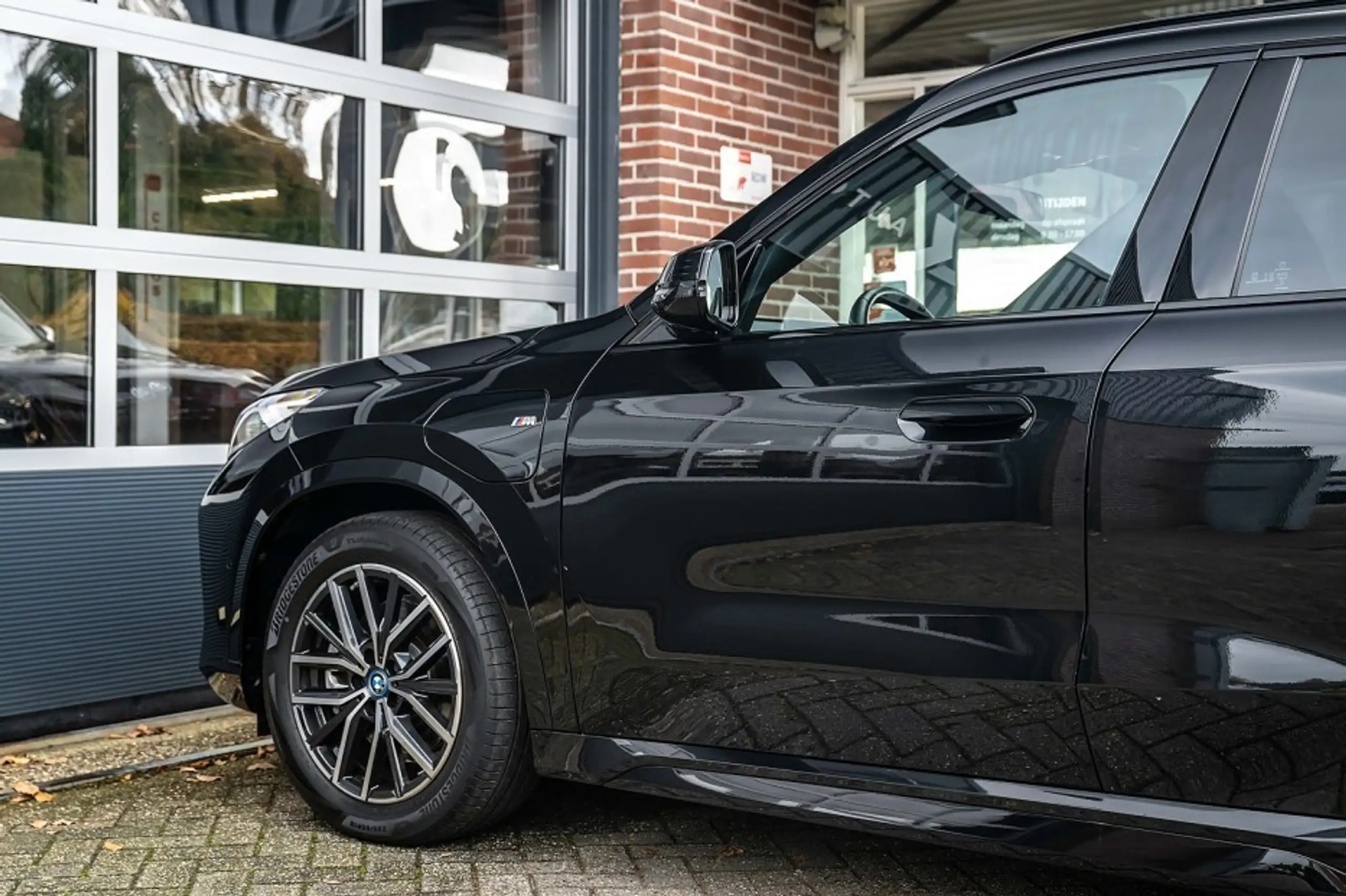 BMW - X1