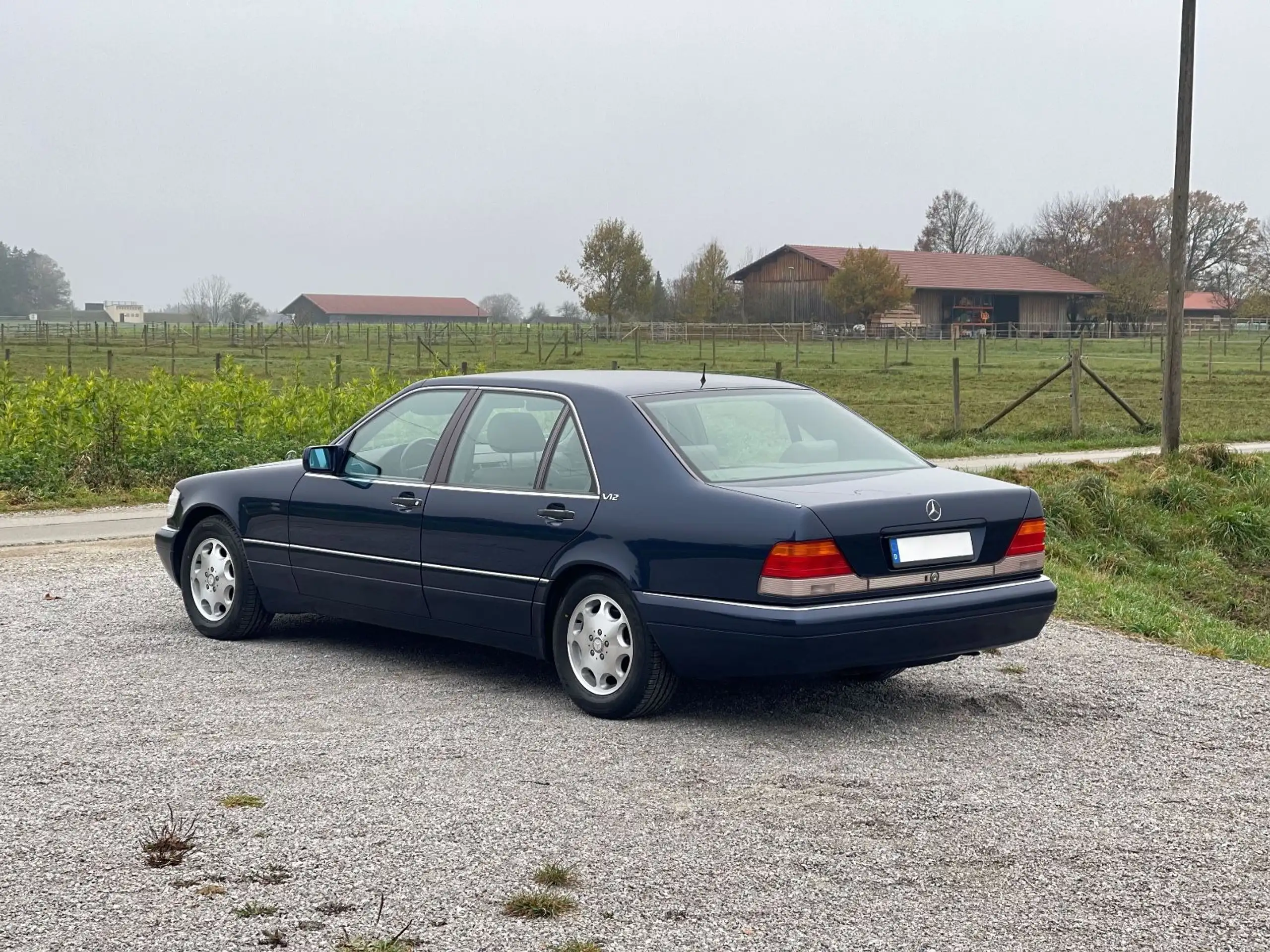 Mercedes-Benz - S 600