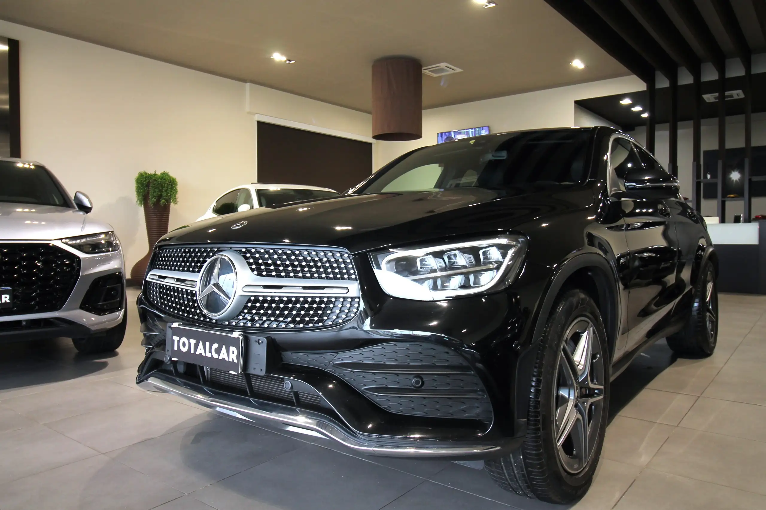 Mercedes-Benz - GLC 300