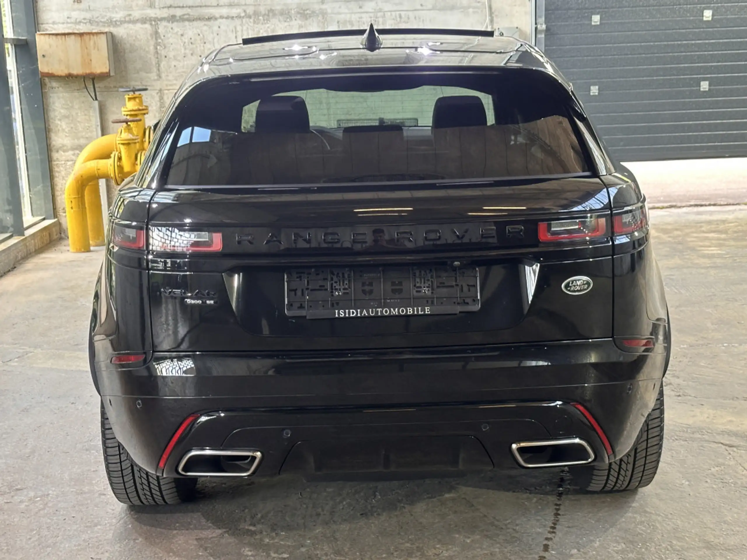 Land Rover - Range Rover Velar