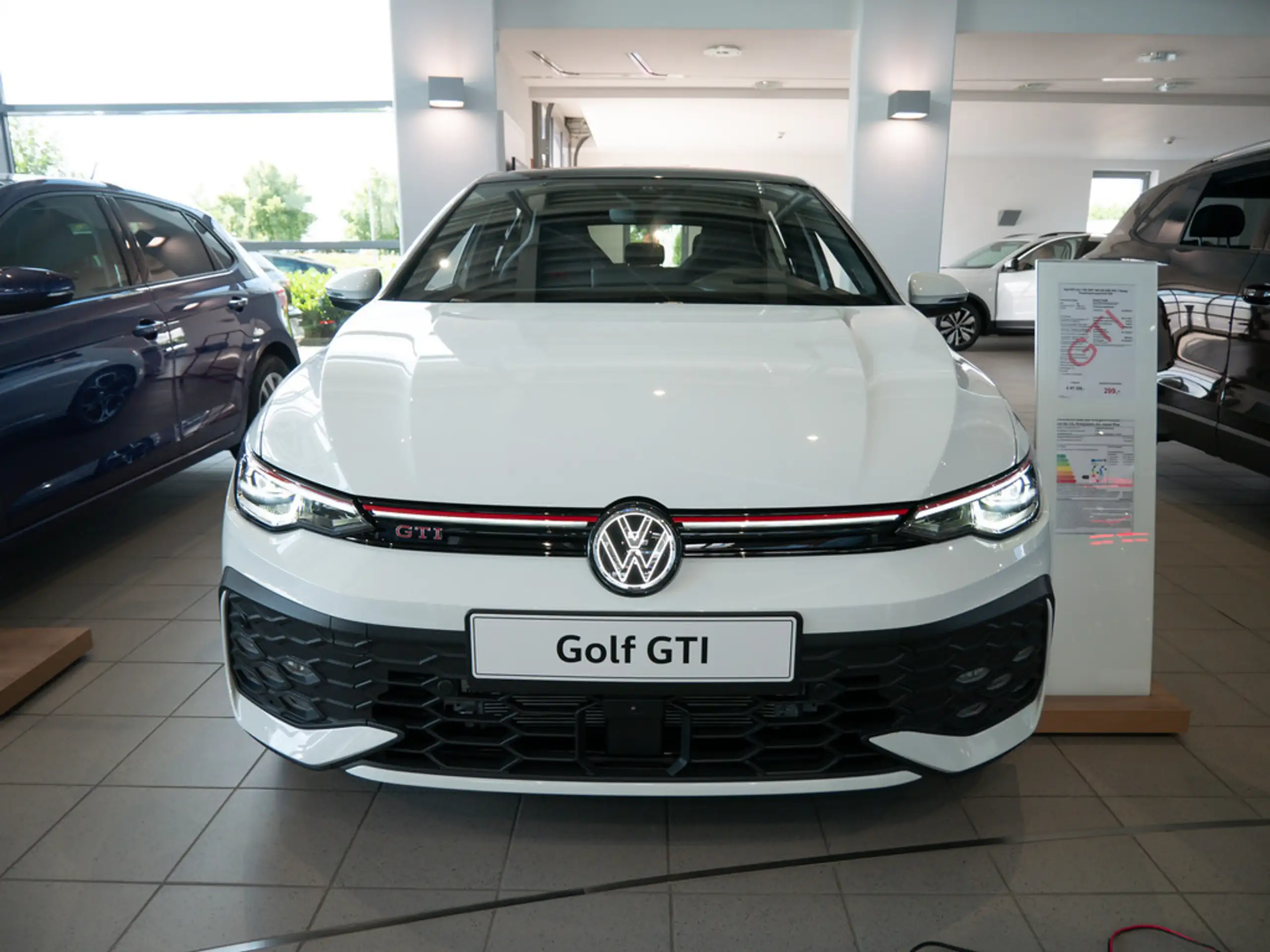 Volkswagen - Golf