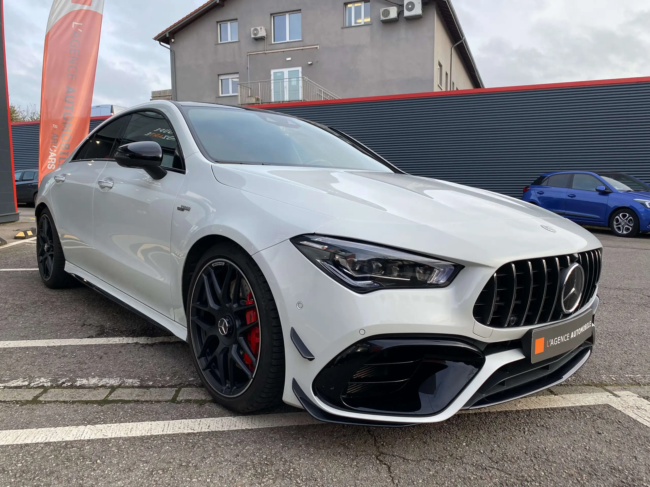 Mercedes-Benz - CLA 45 AMG