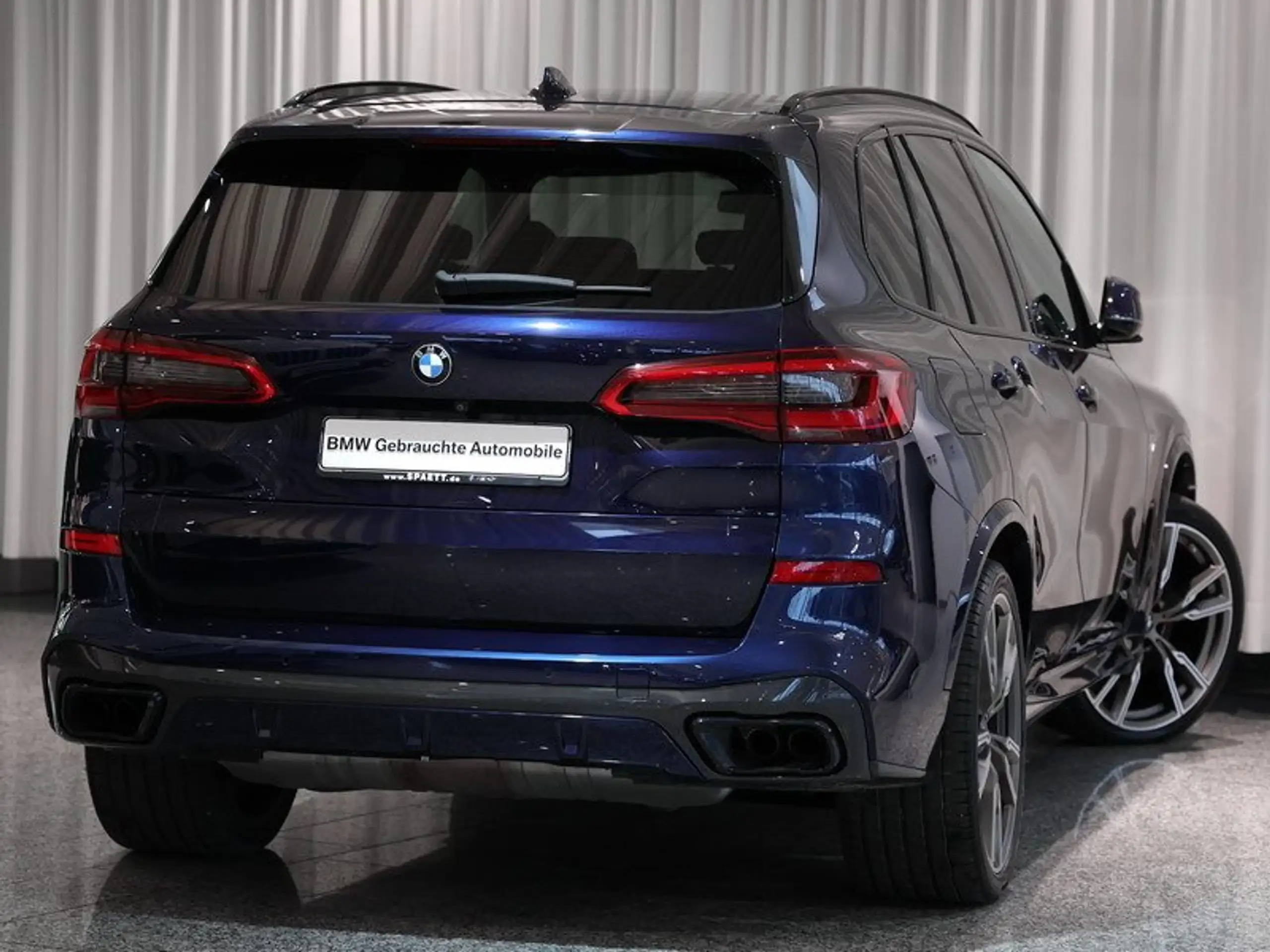 BMW - X5 M