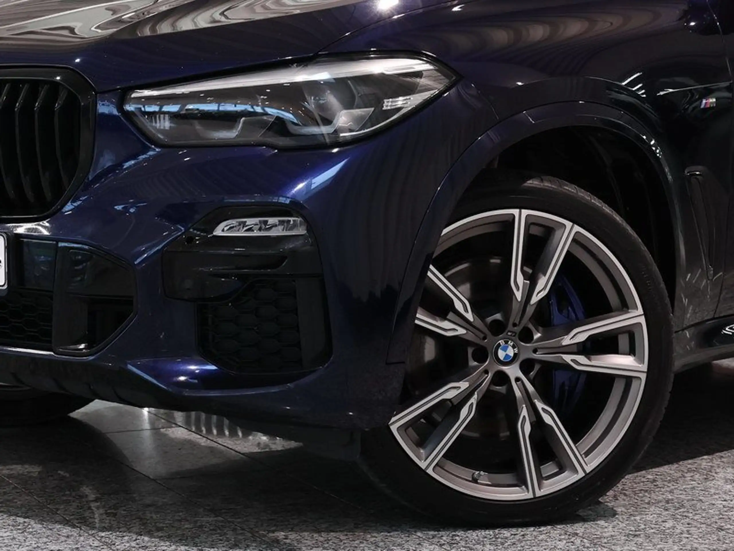 BMW - X5 M