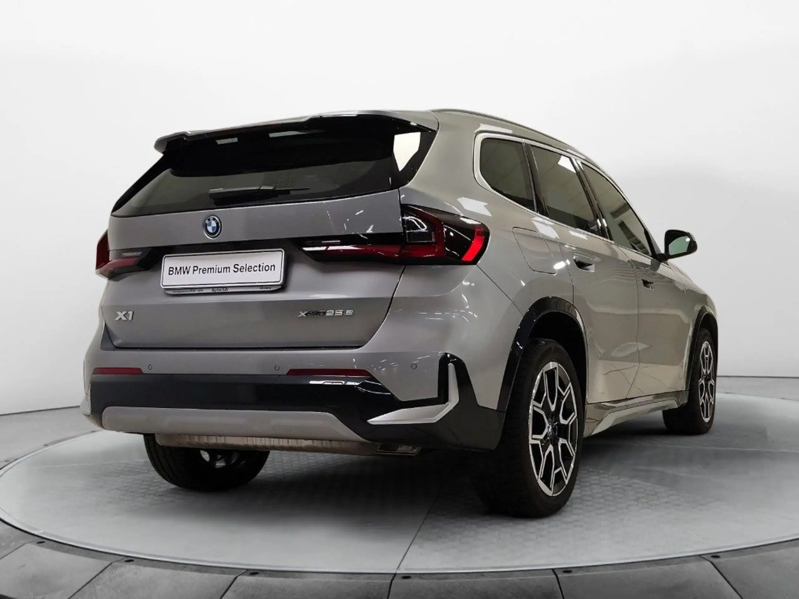 BMW - X1