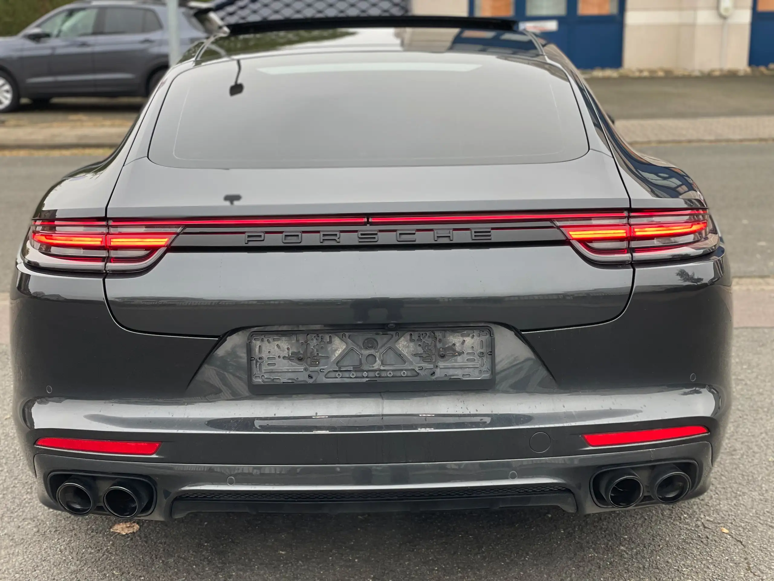 Porsche - Panamera