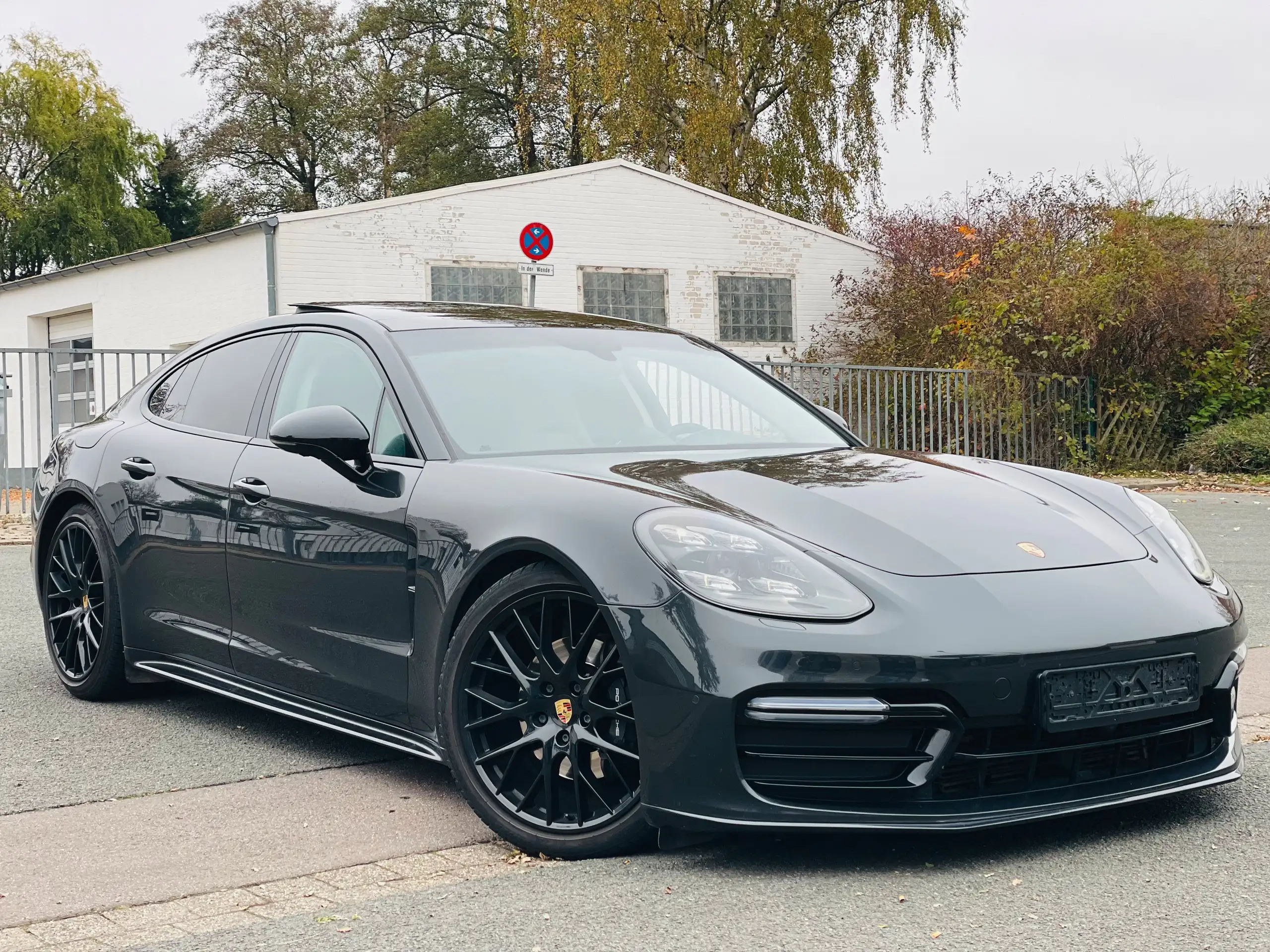 Porsche - Panamera