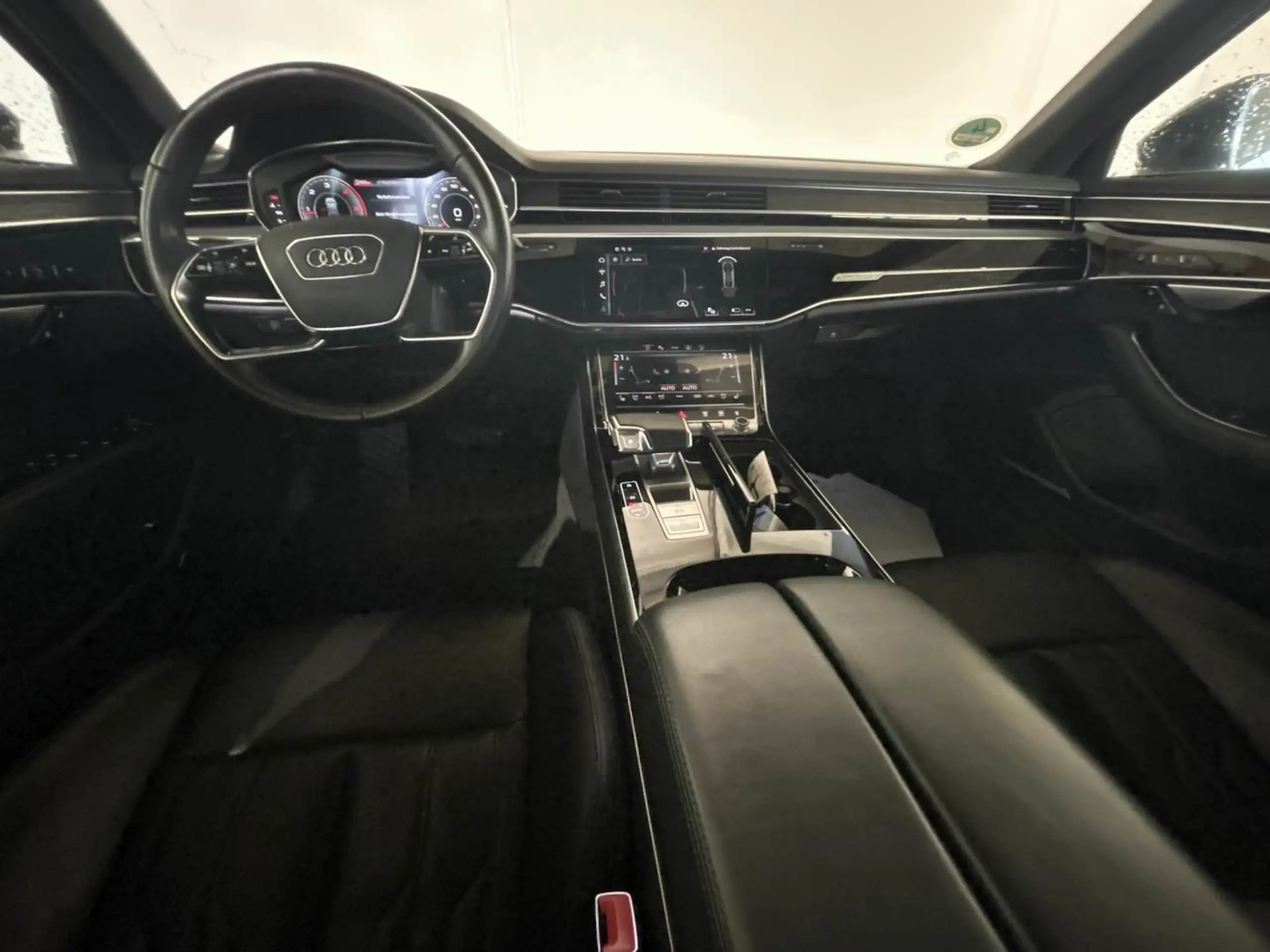 Audi - A8