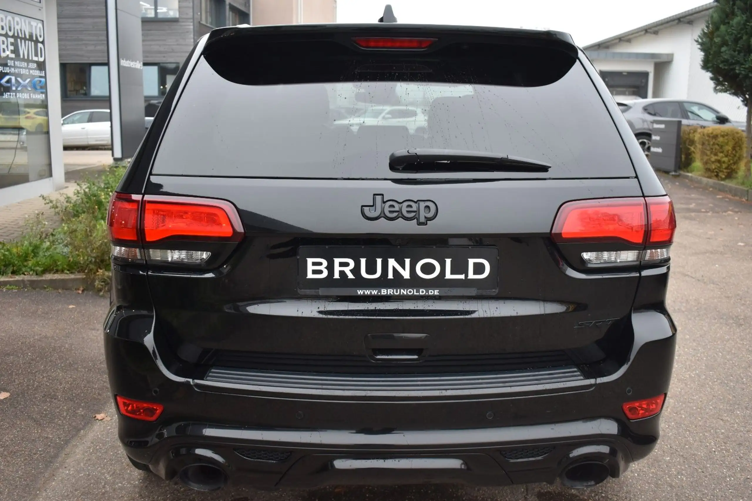 Jeep - Grand Cherokee