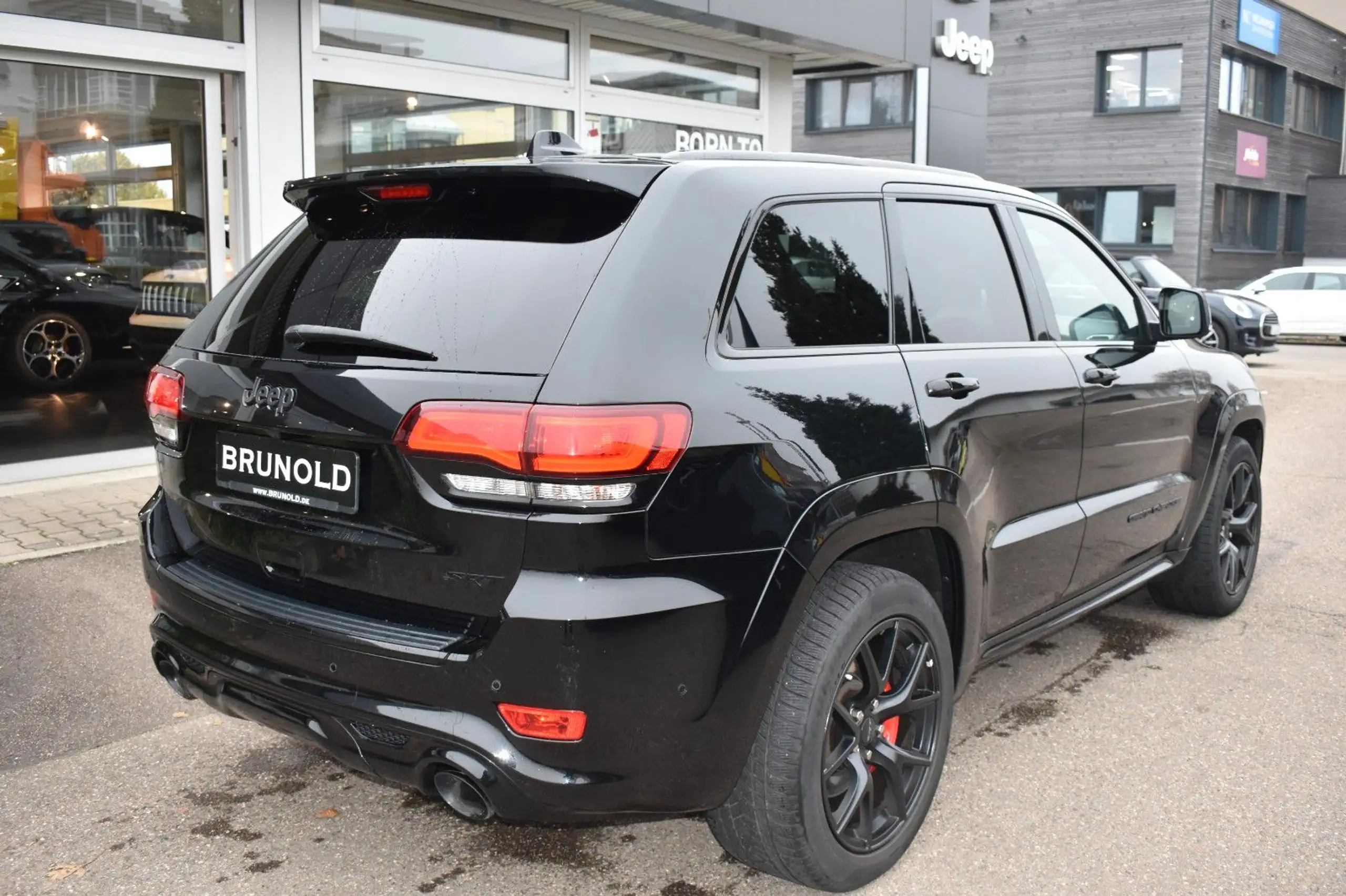 Jeep - Grand Cherokee