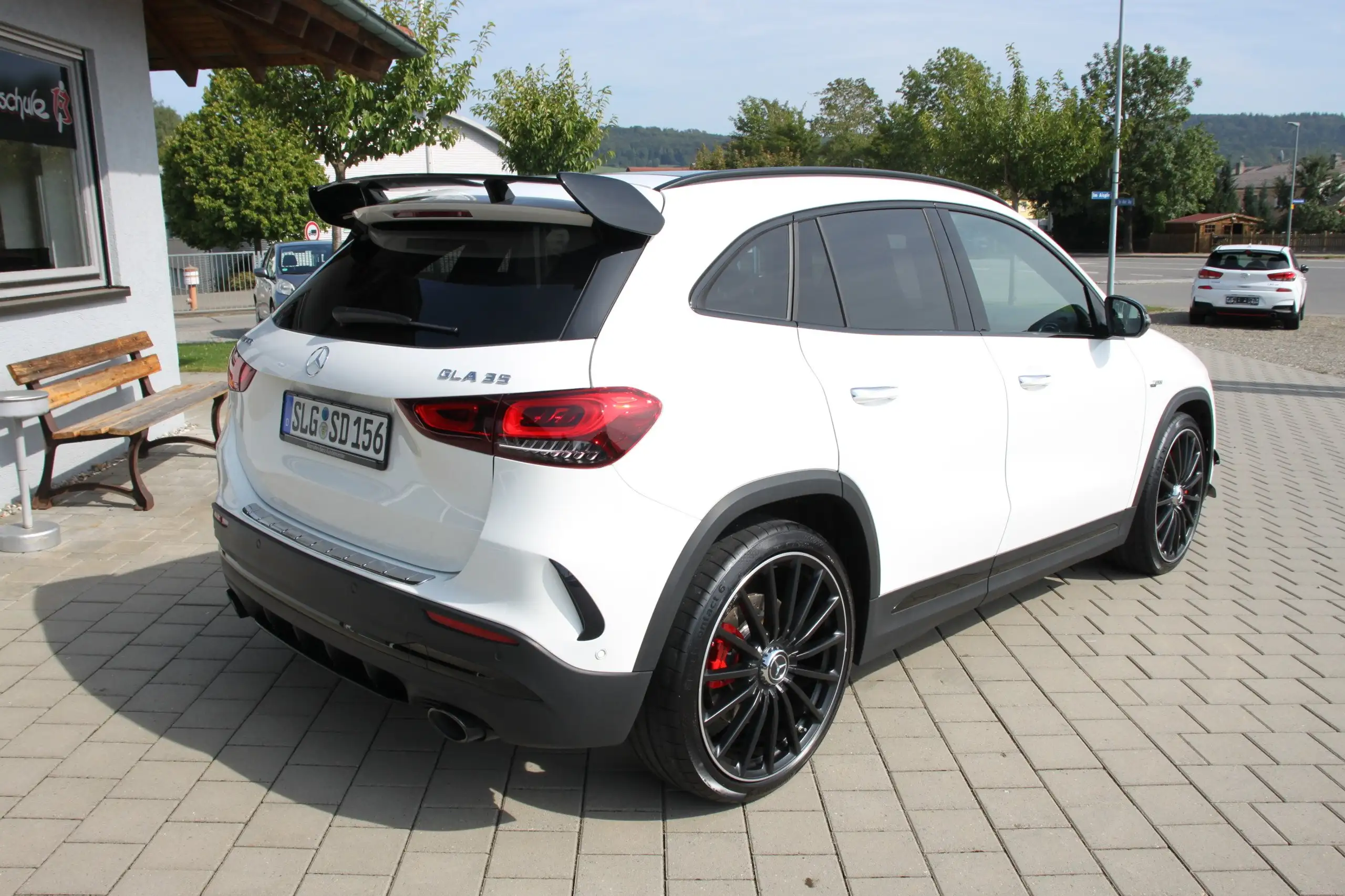 Mercedes-Benz - GLA 35 AMG