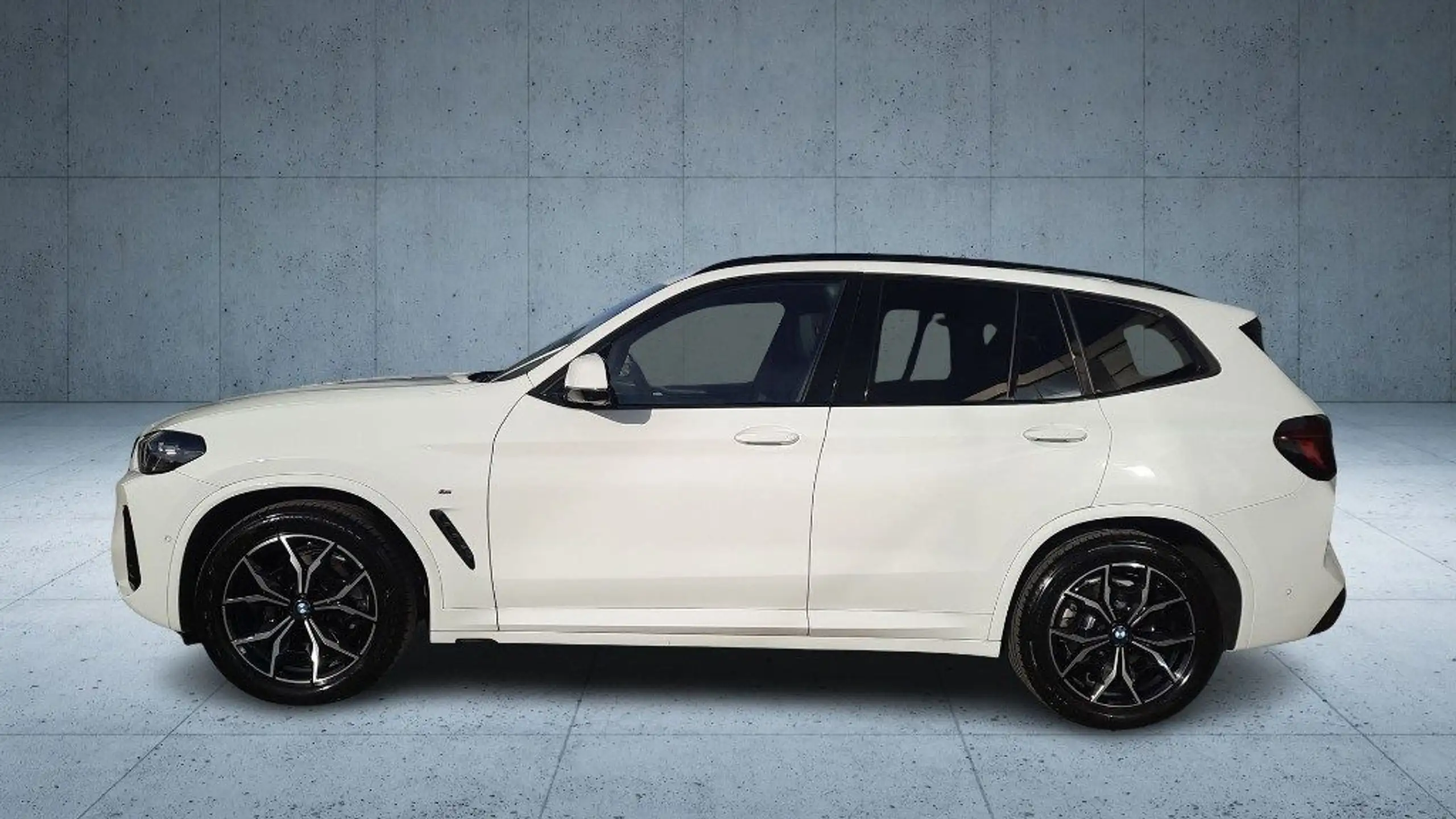 BMW - X3