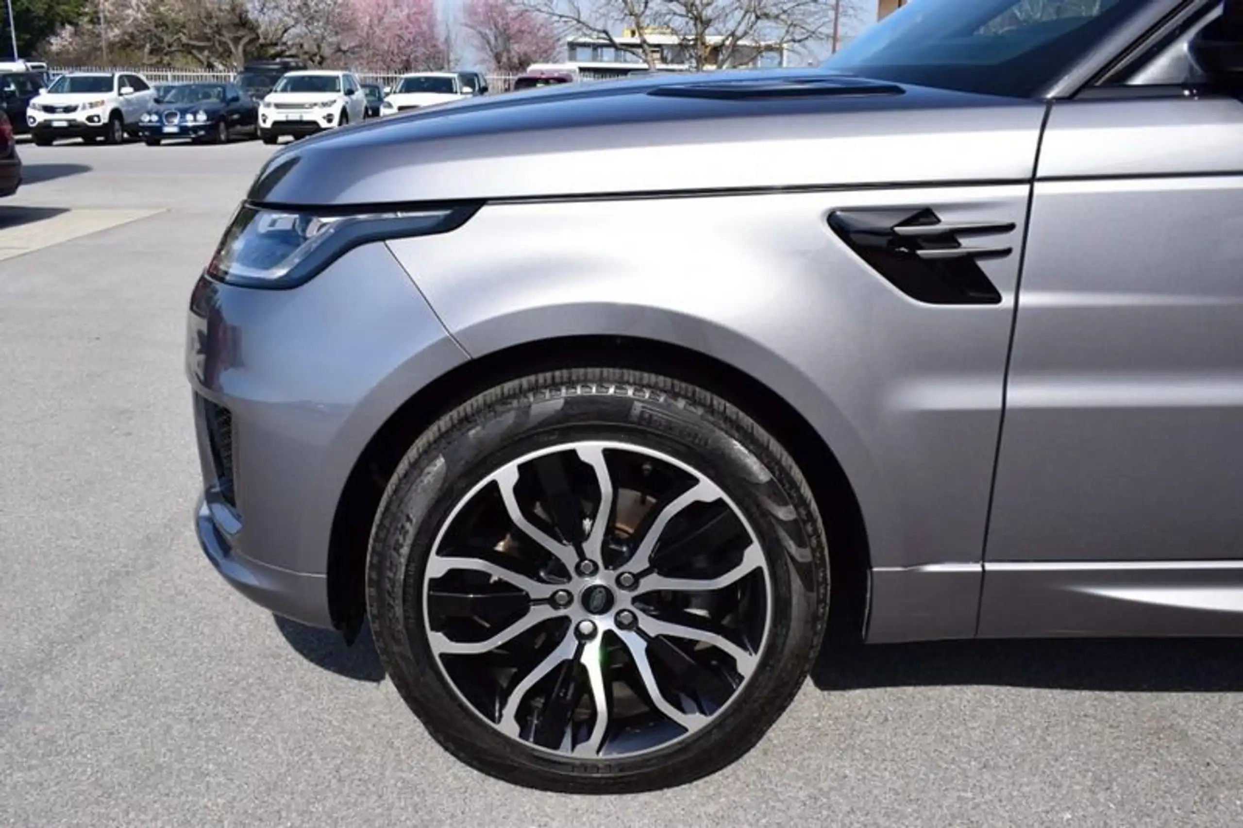 Land Rover - Range Rover Sport