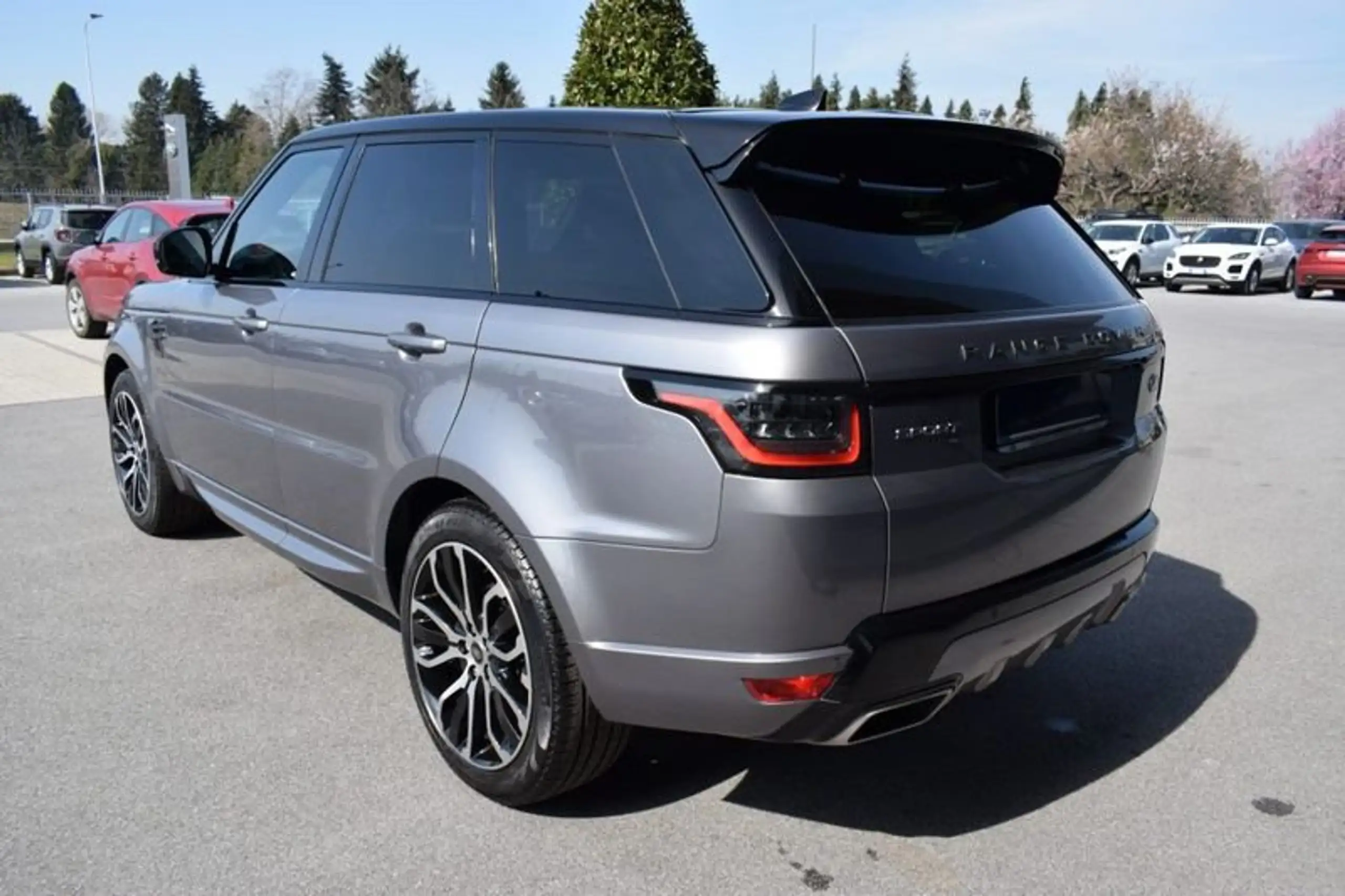 Land Rover - Range Rover Sport