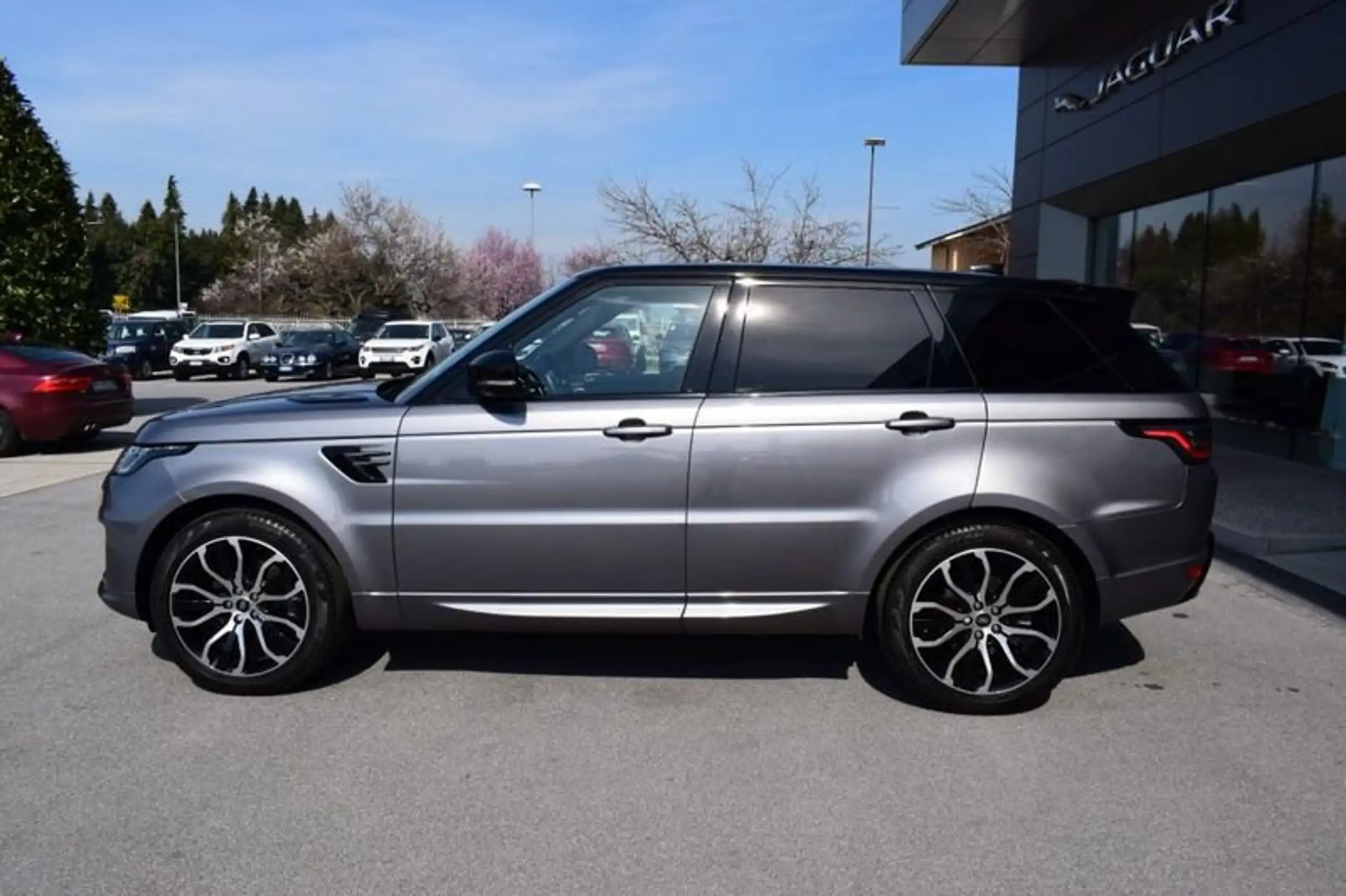 Land Rover - Range Rover Sport