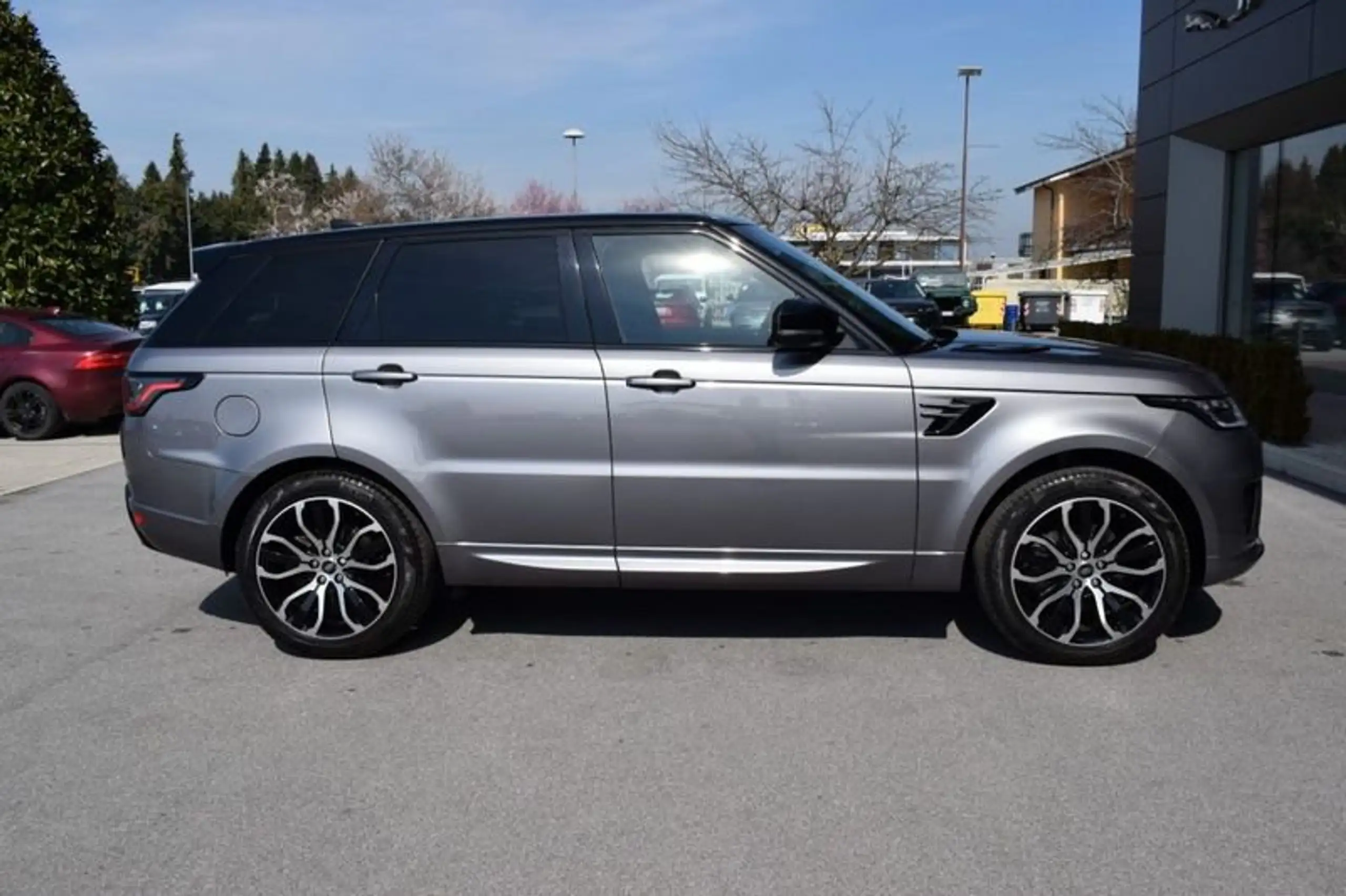 Land Rover - Range Rover Sport