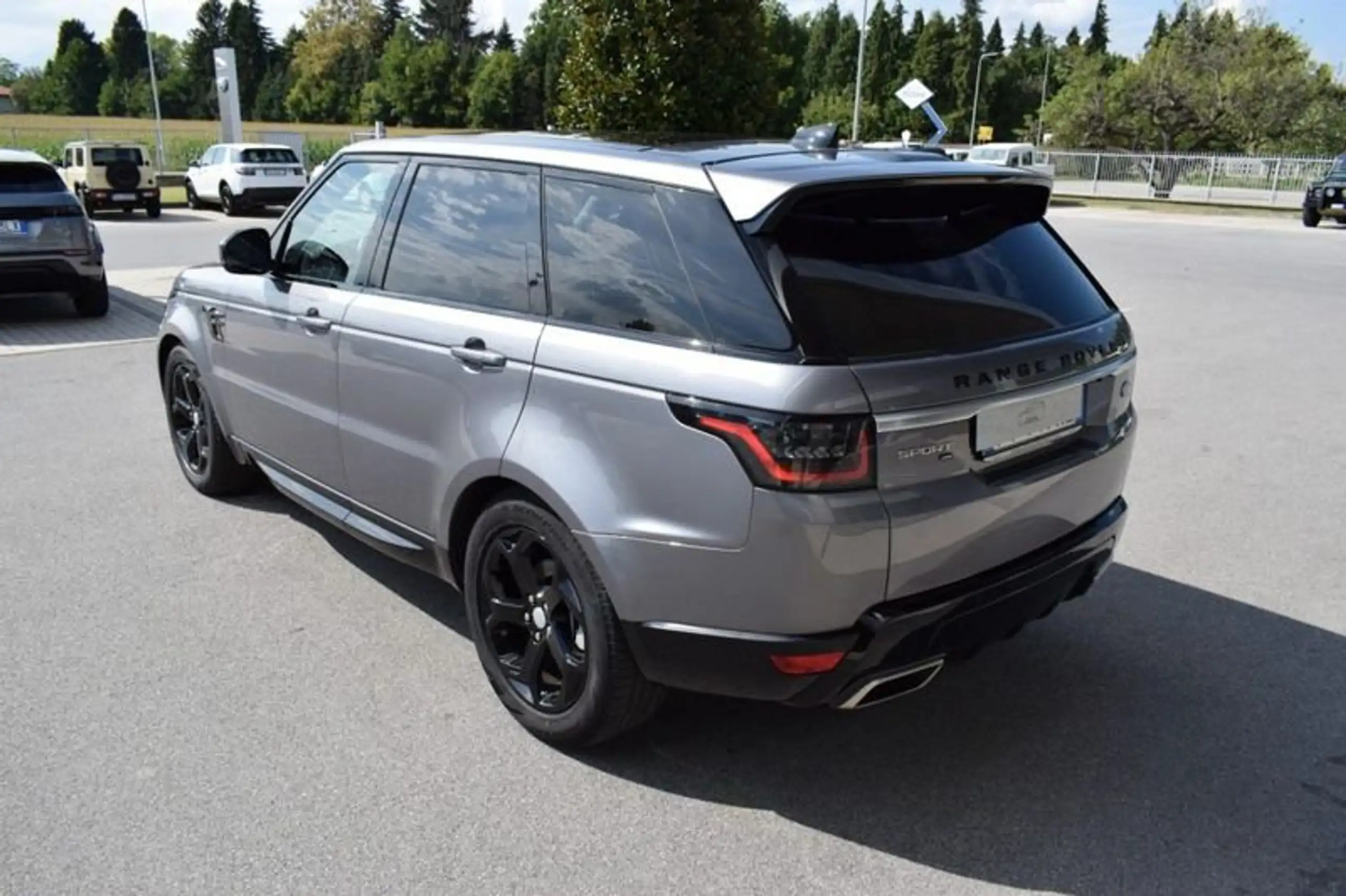 Land Rover - Range Rover Sport