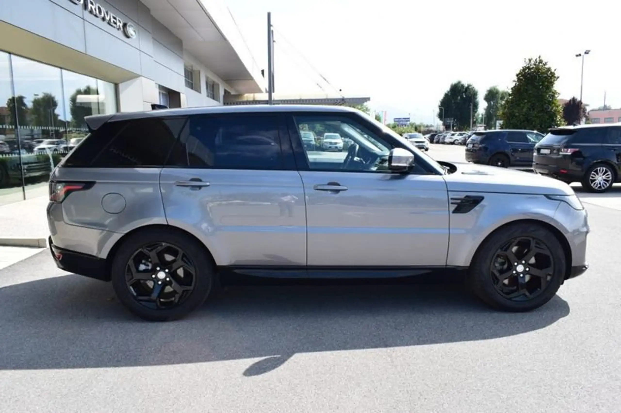 Land Rover - Range Rover Sport