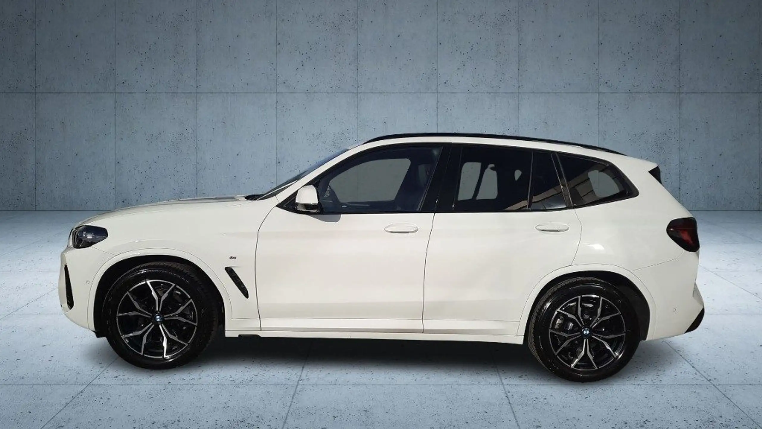 BMW - X3