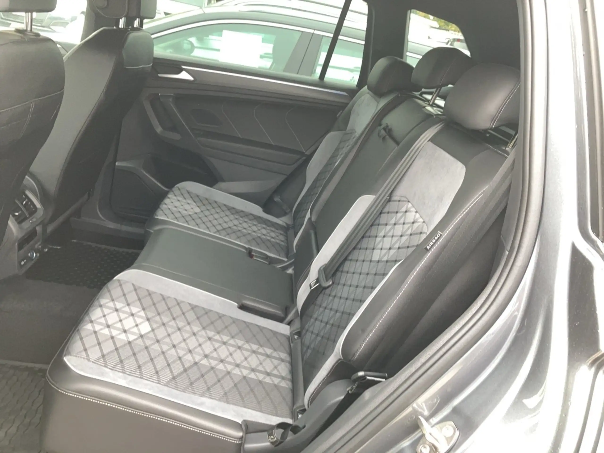 Volkswagen - Tiguan Allspace