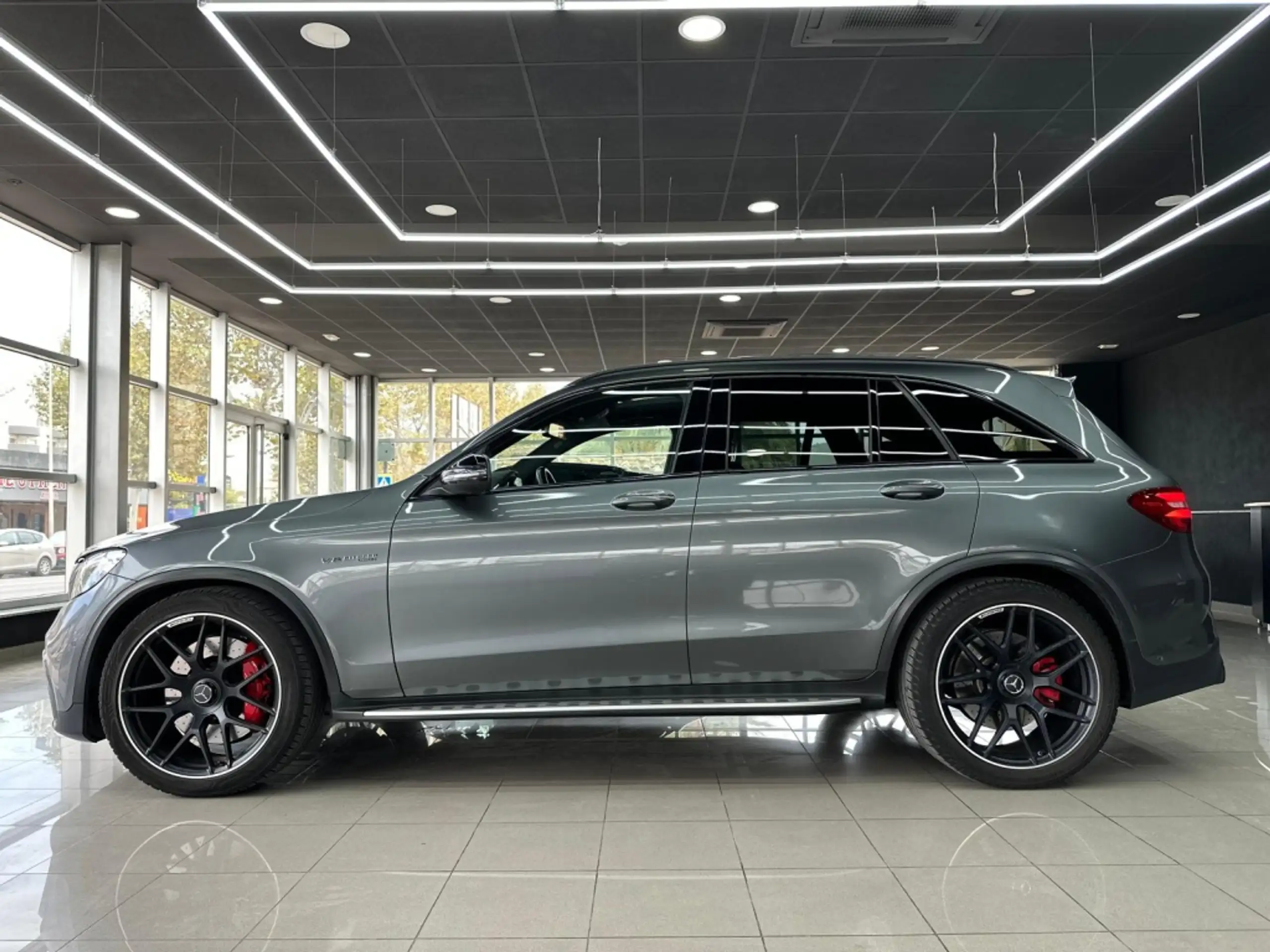 Mercedes-Benz - GLC 63 AMG