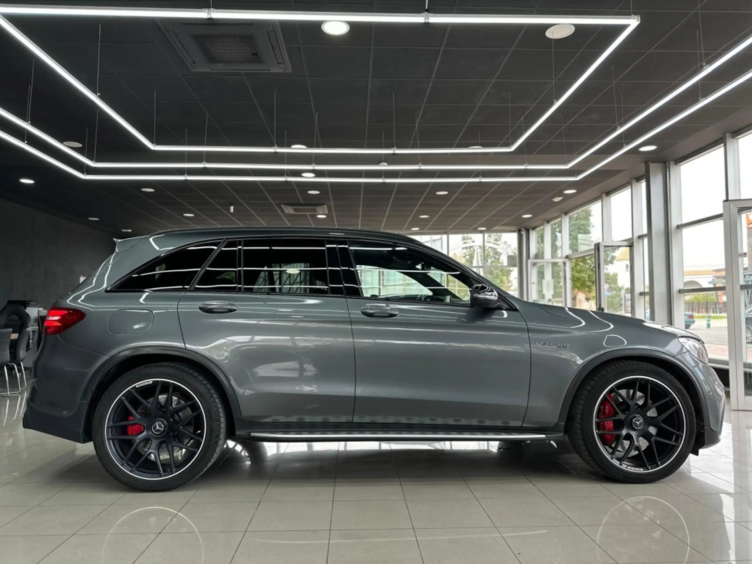 Mercedes-Benz - GLC 63 AMG