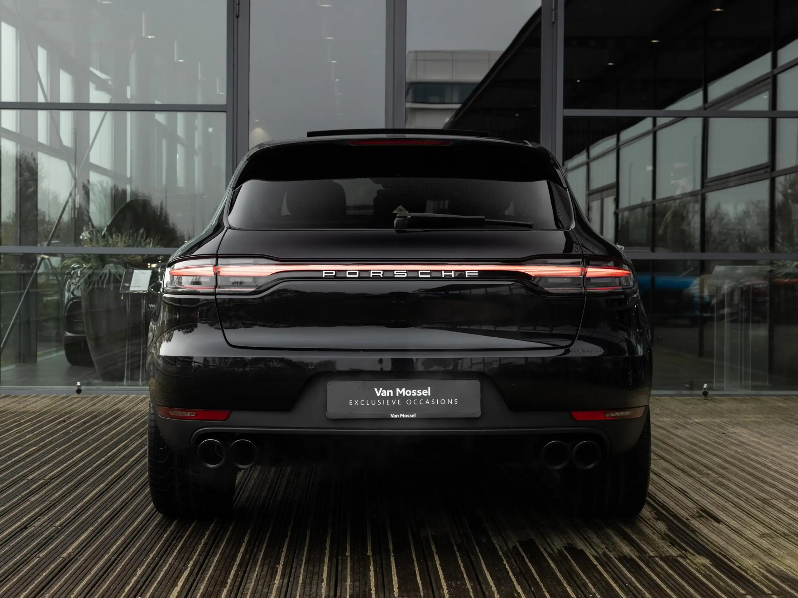 Porsche - Macan