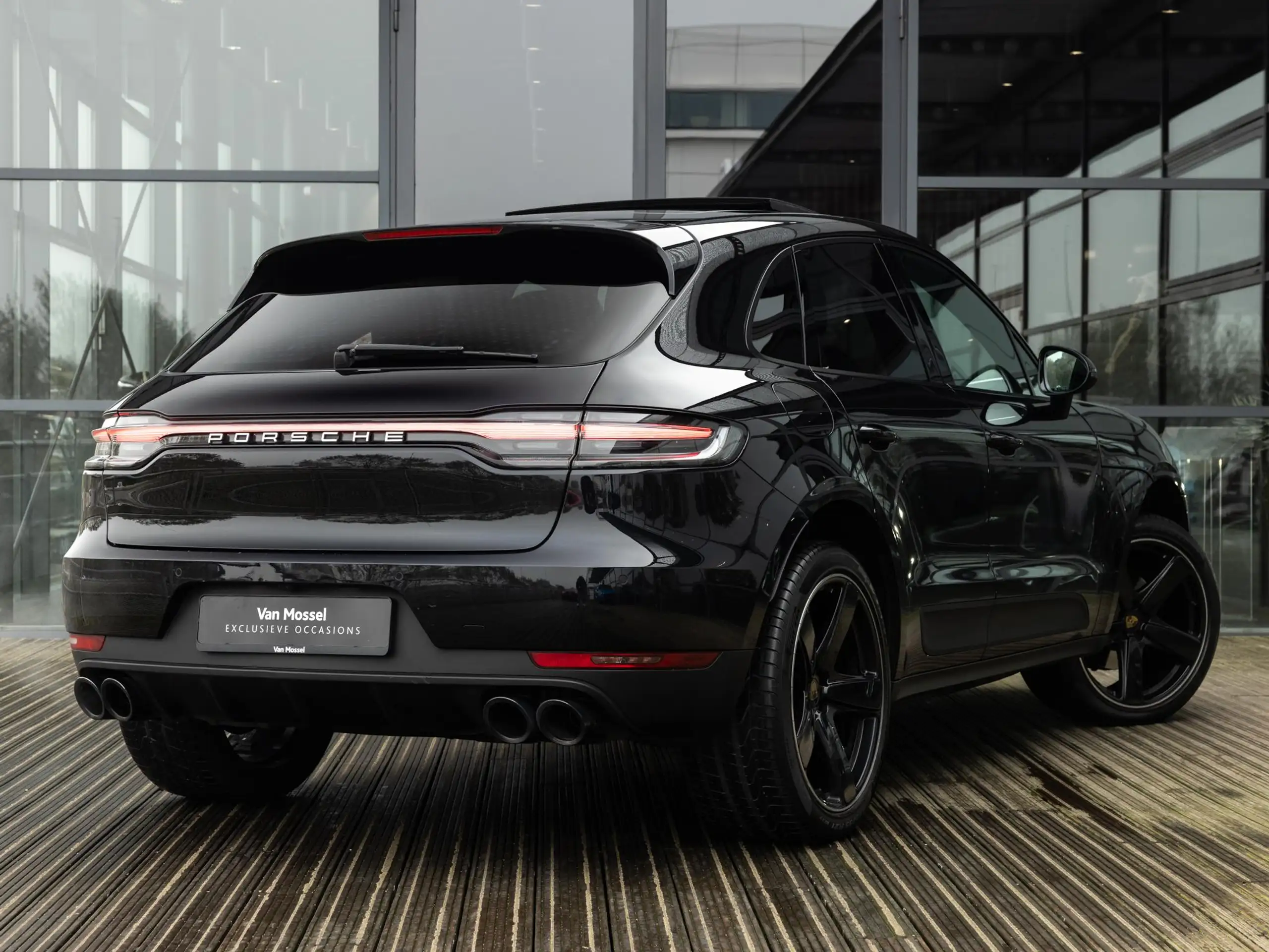 Porsche - Macan