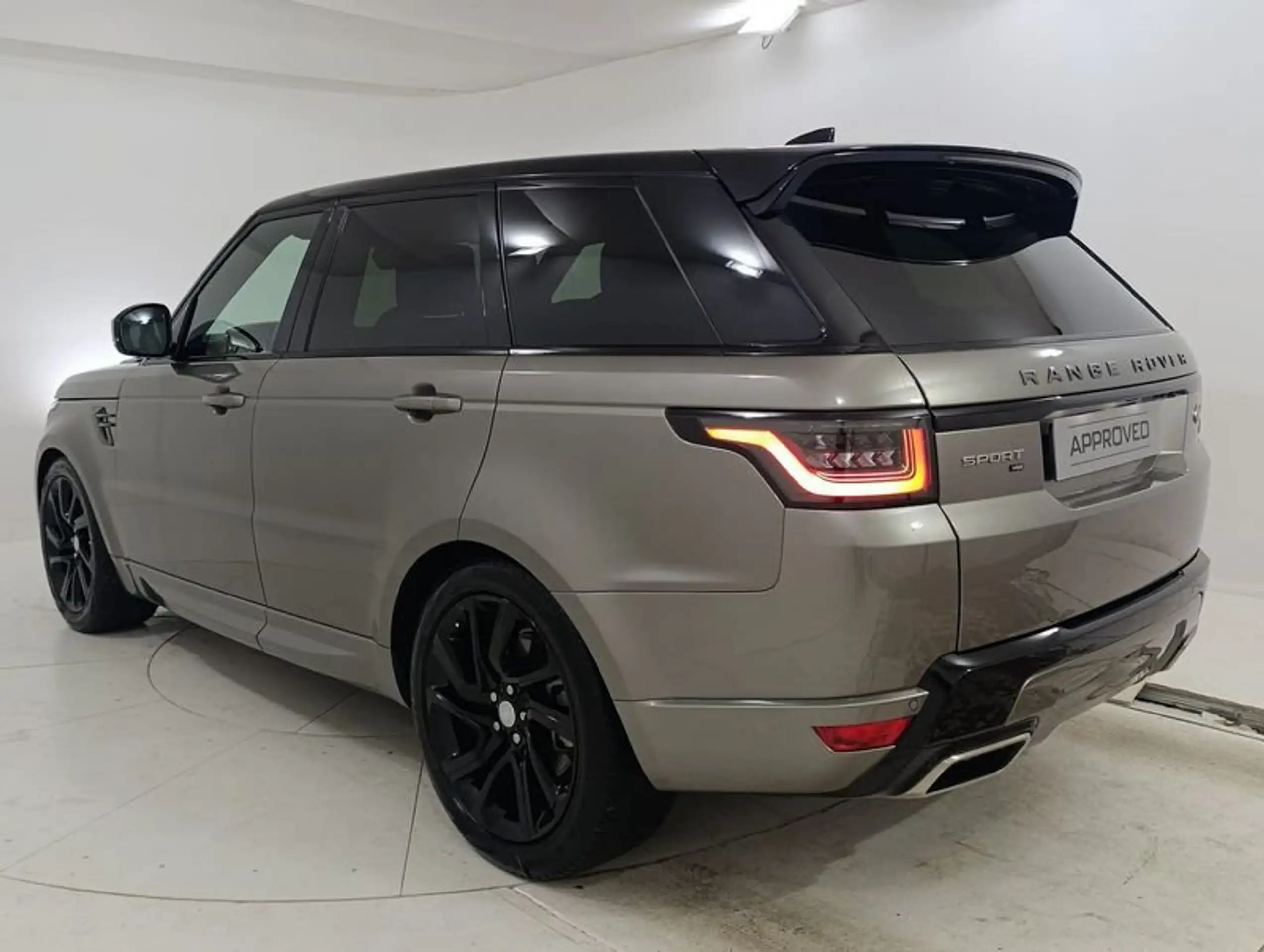 Land Rover - Range Rover Sport