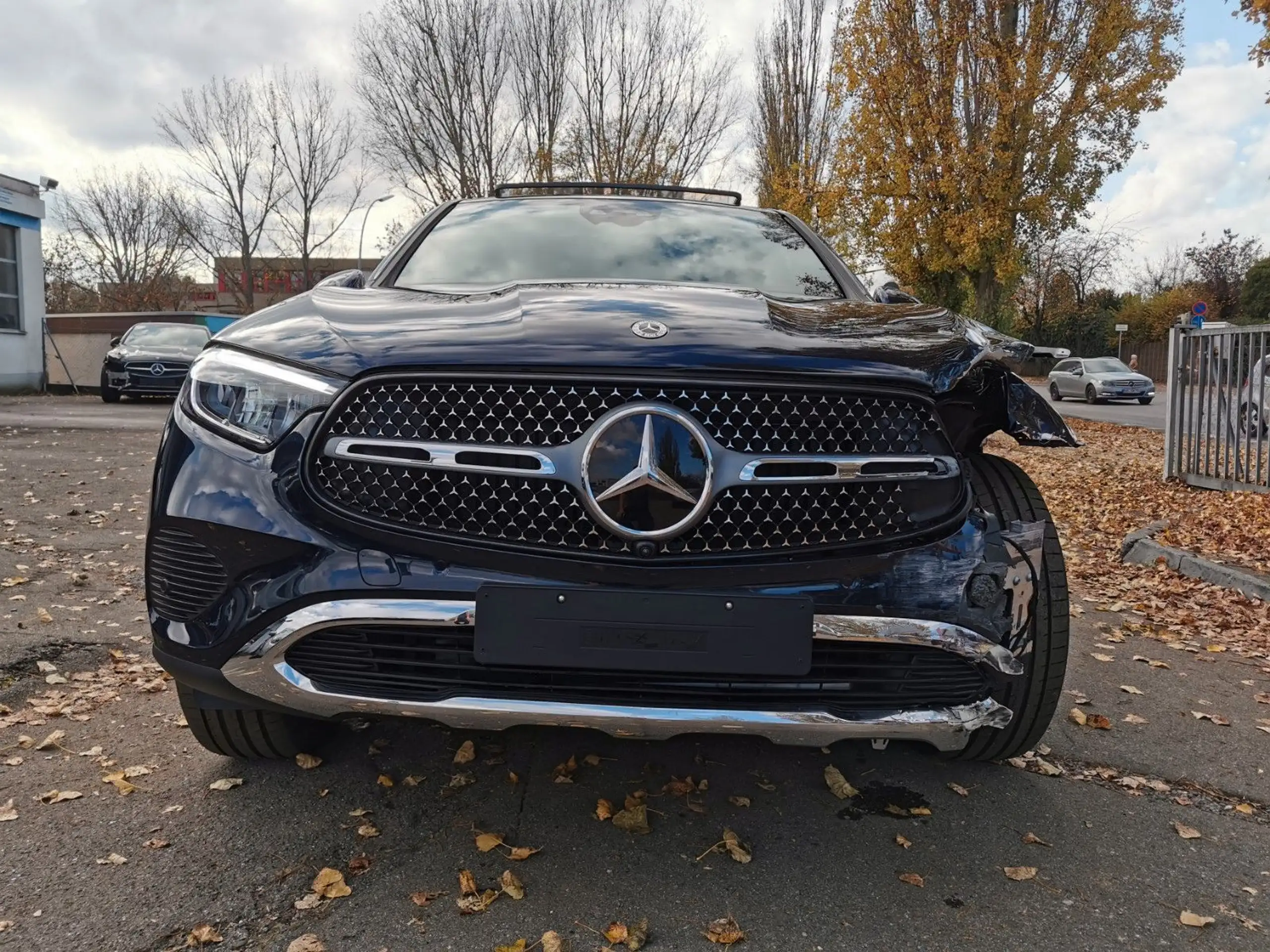 Mercedes-Benz - GLC 300