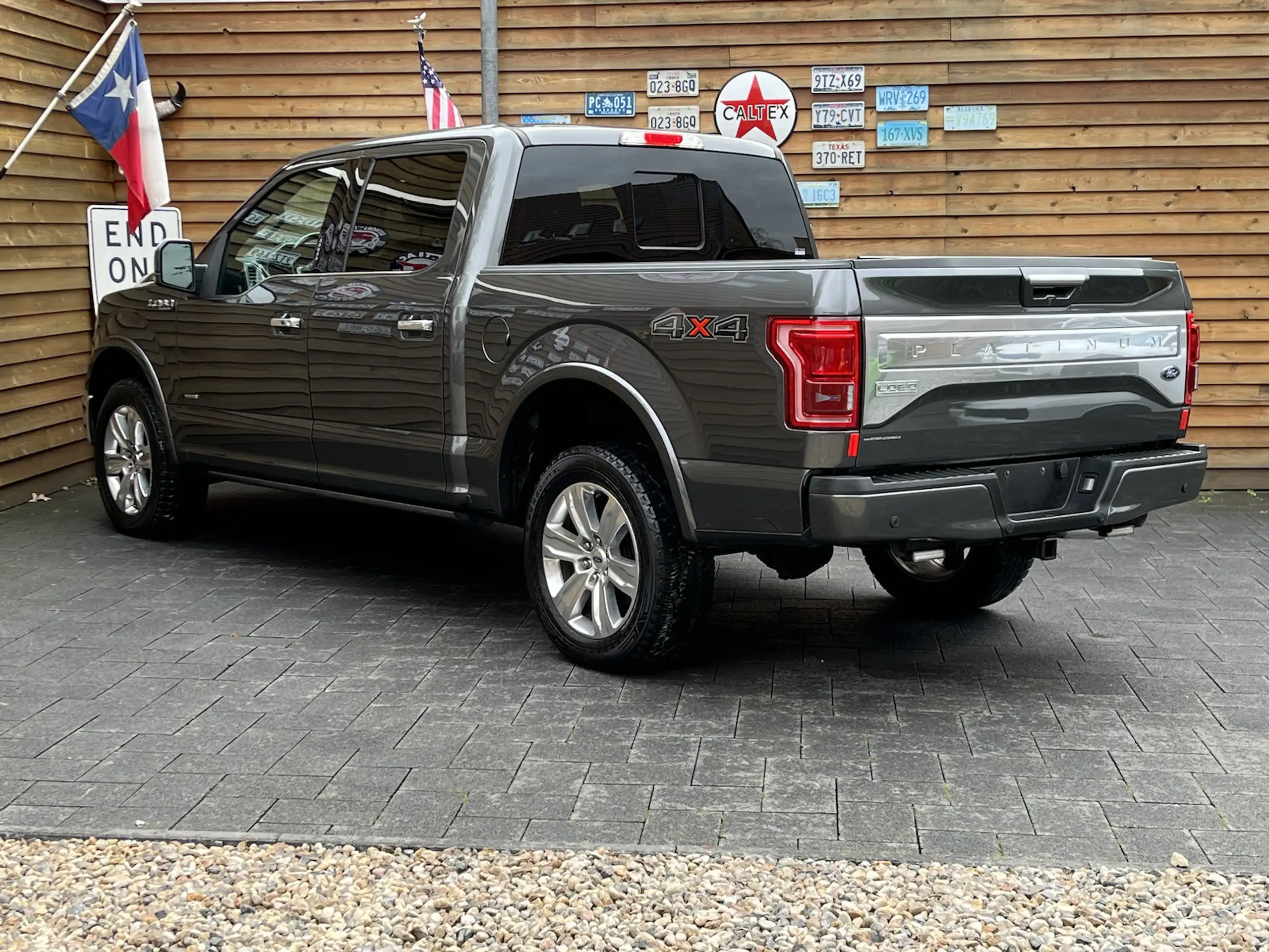 Ford - F 150