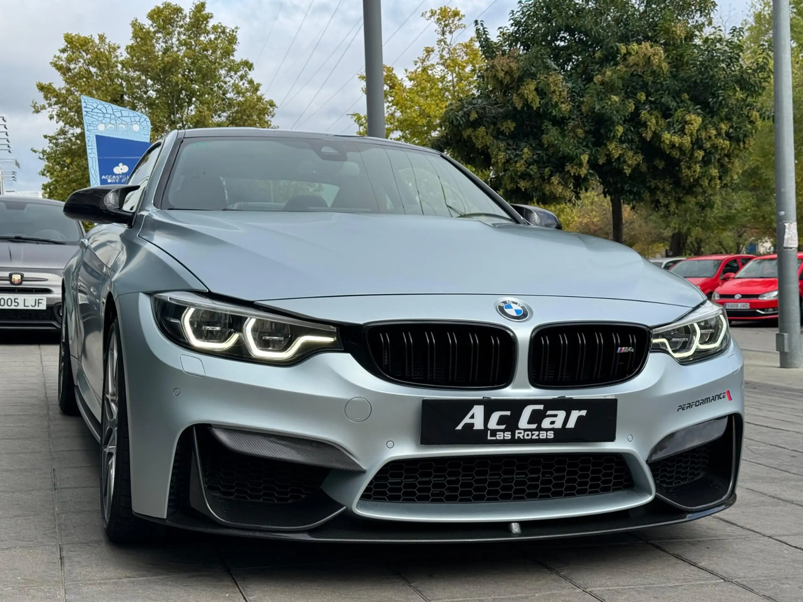 BMW - M4