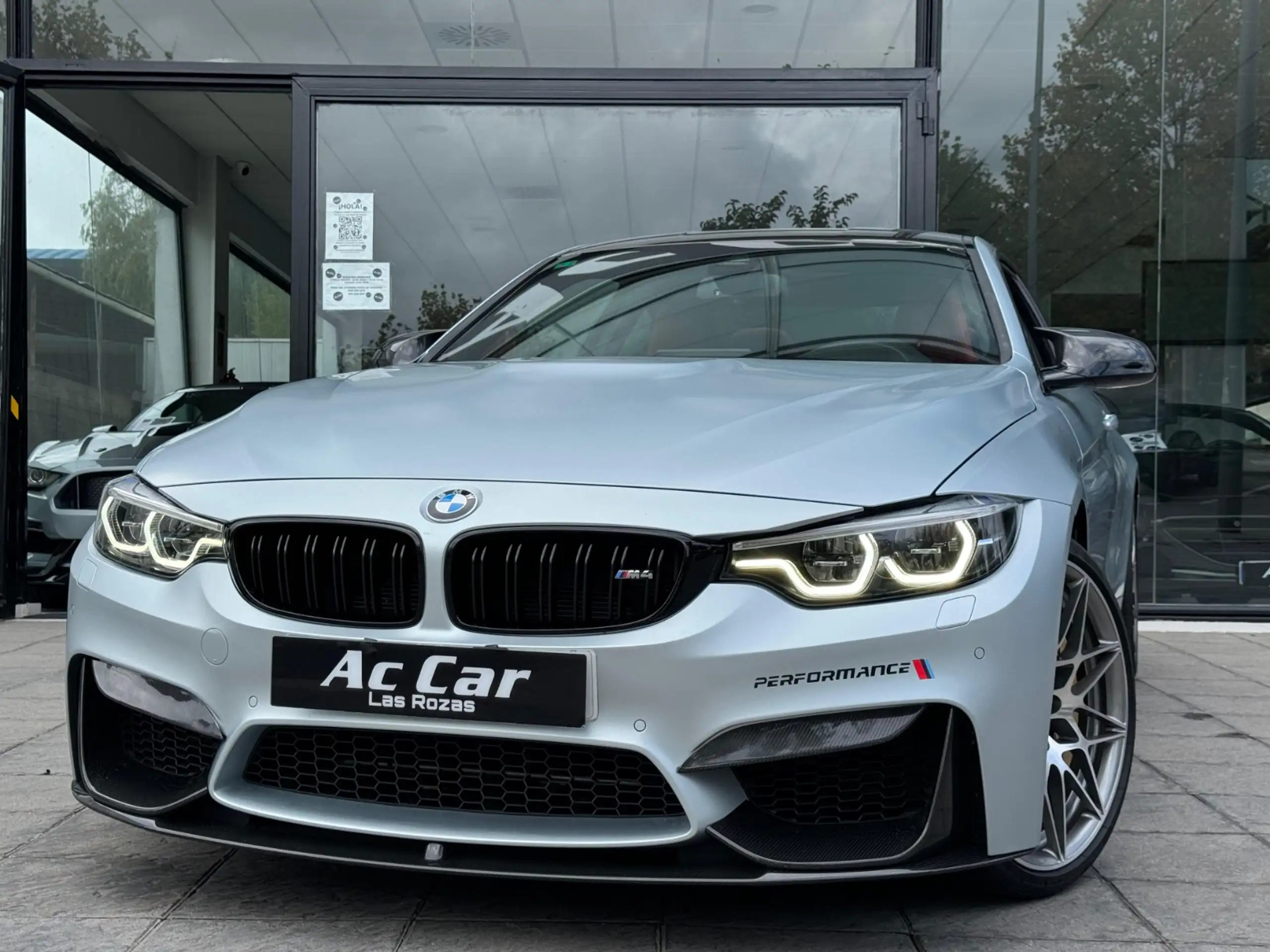 BMW - M4