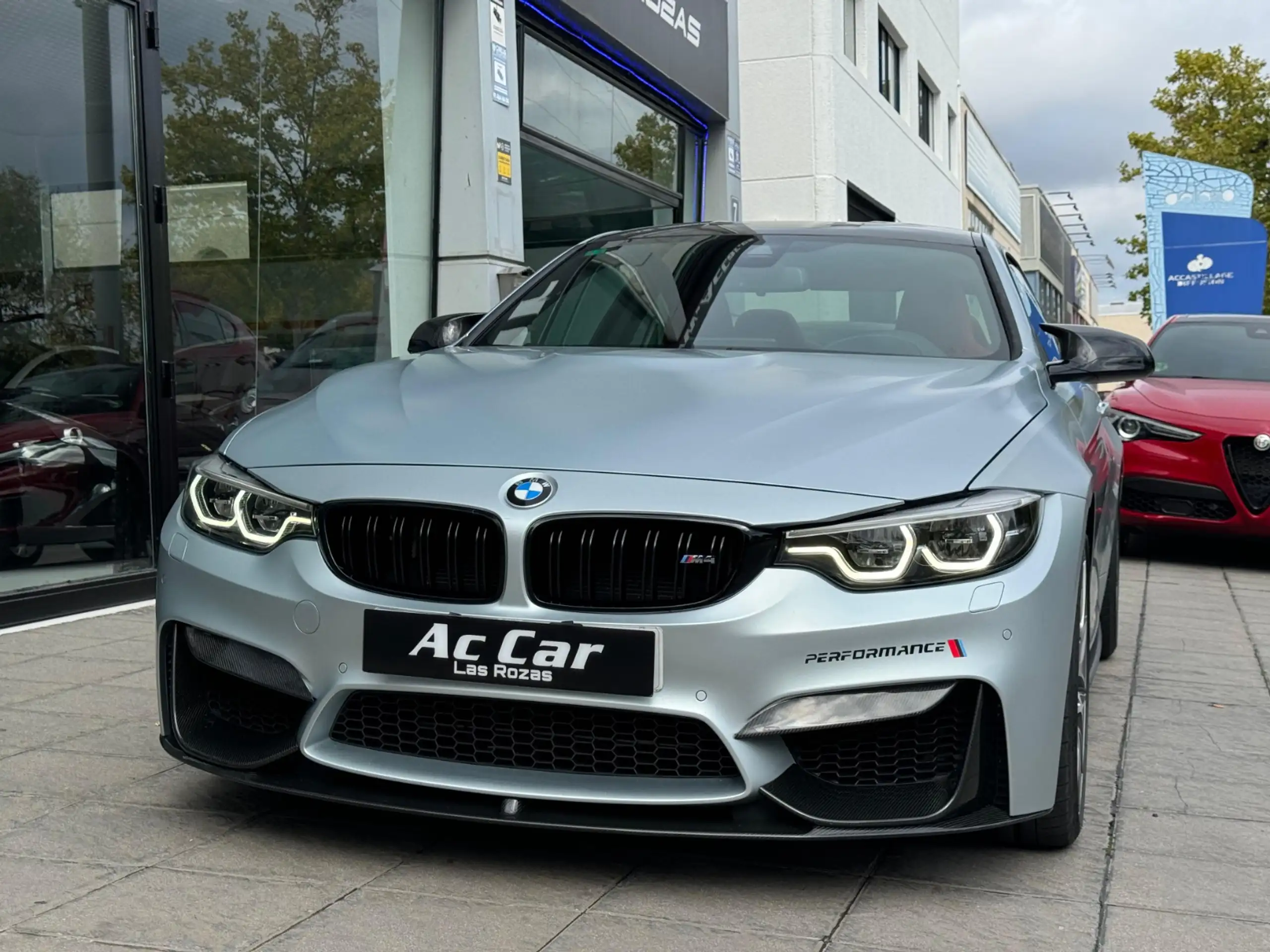 BMW - M4