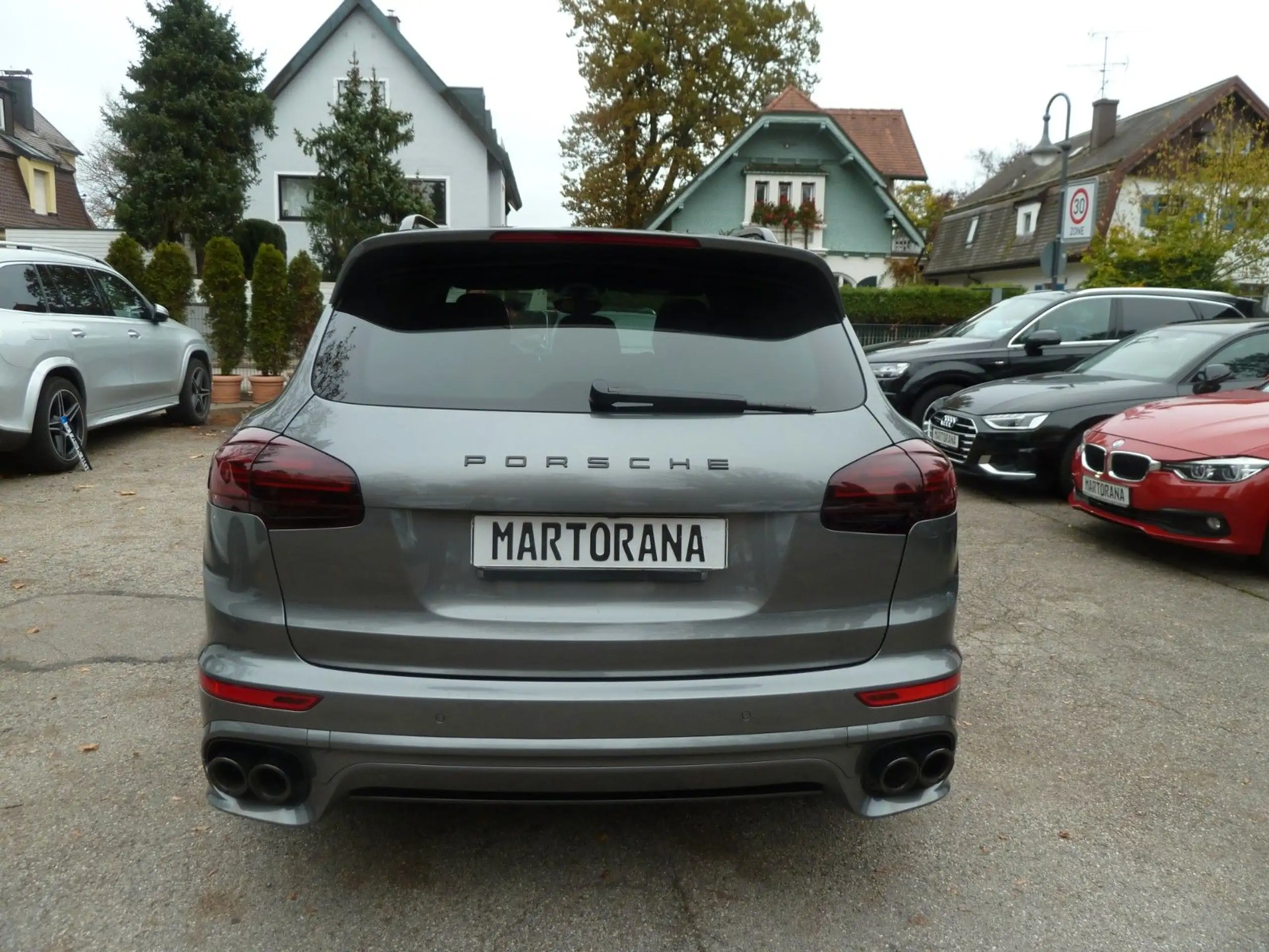 Porsche - Cayenne