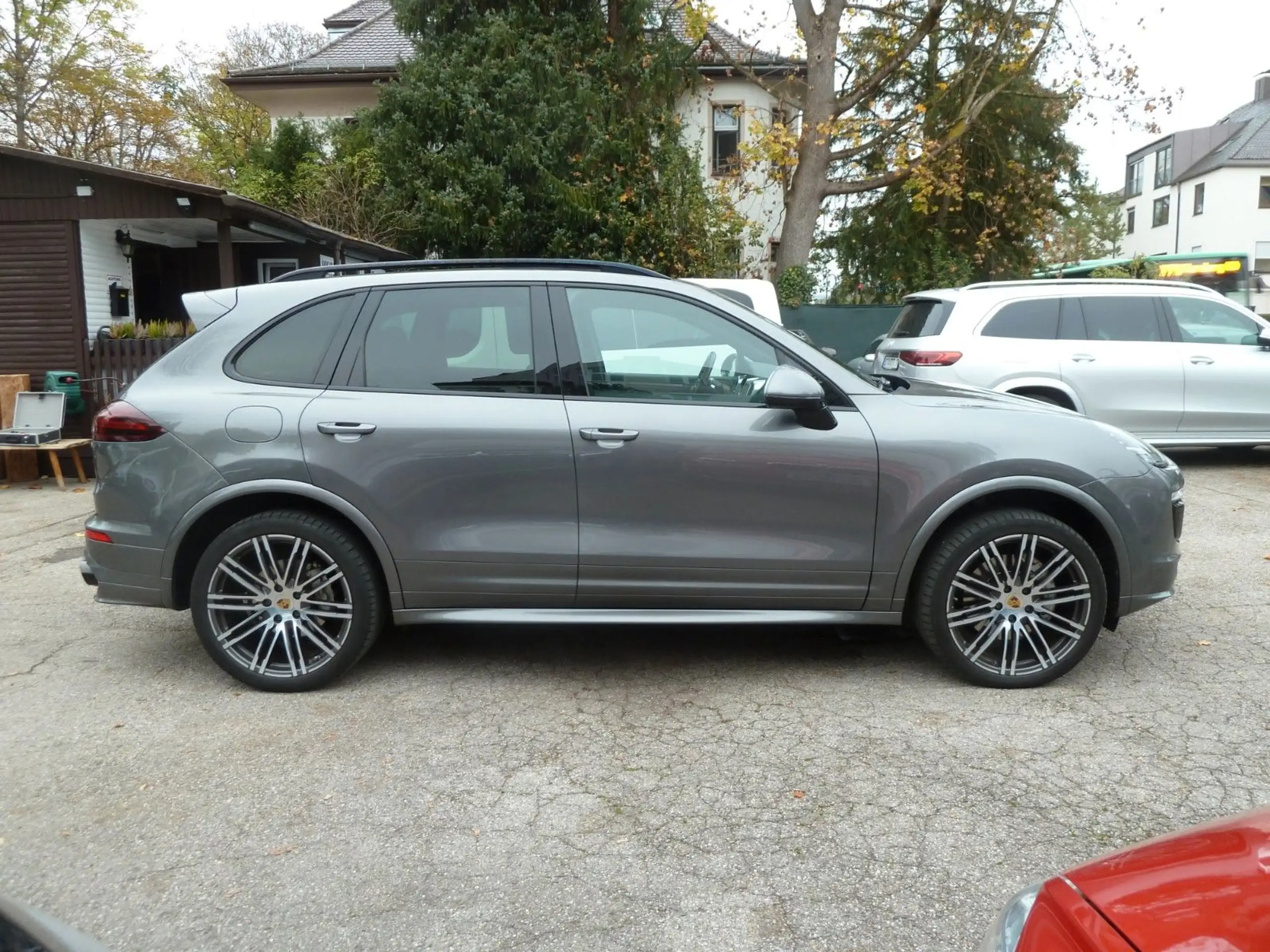 Porsche - Cayenne