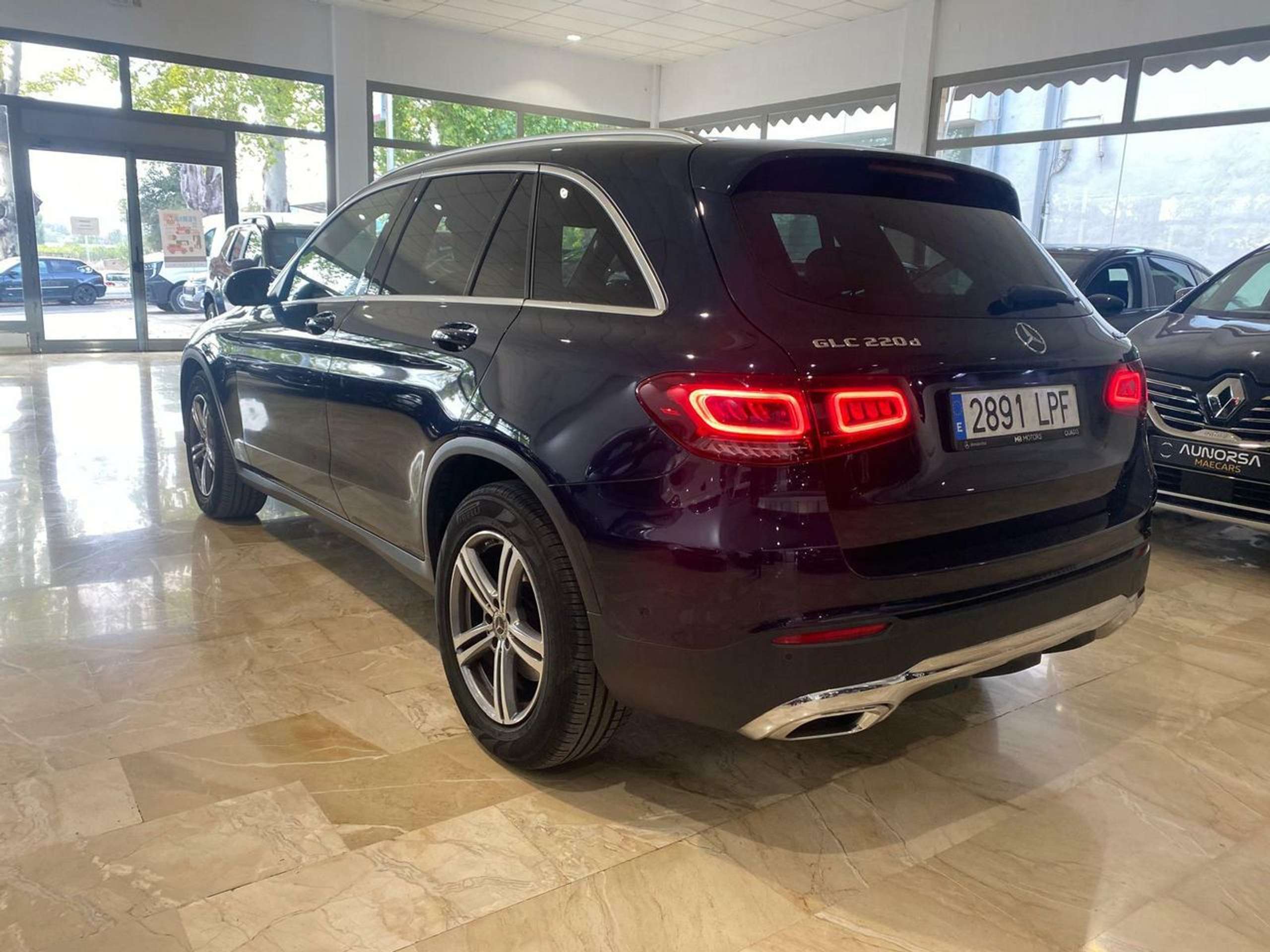 Mercedes-Benz - GLC 220