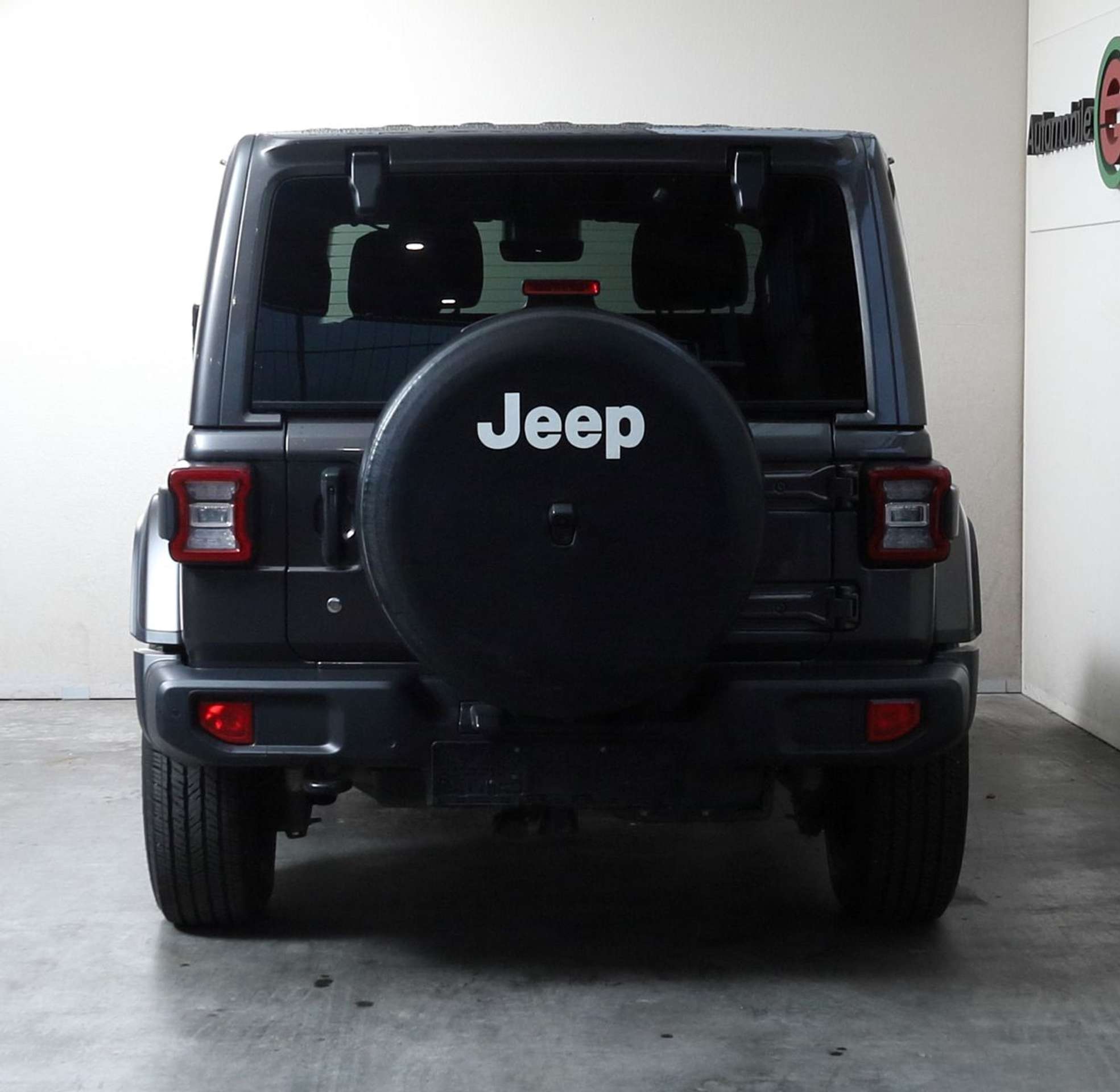 Jeep - Wrangler