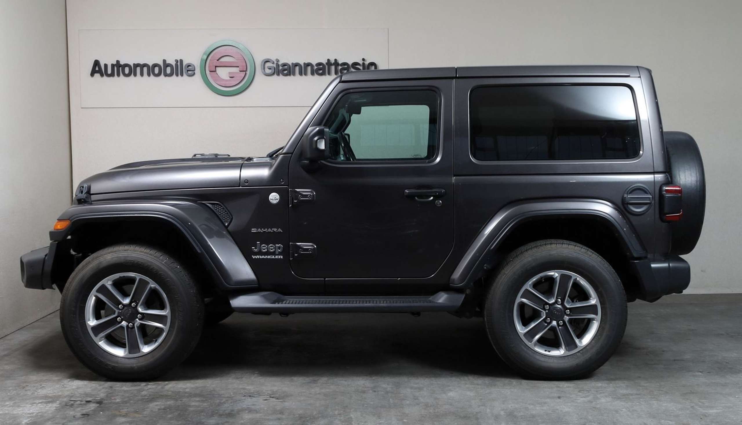 Jeep - Wrangler