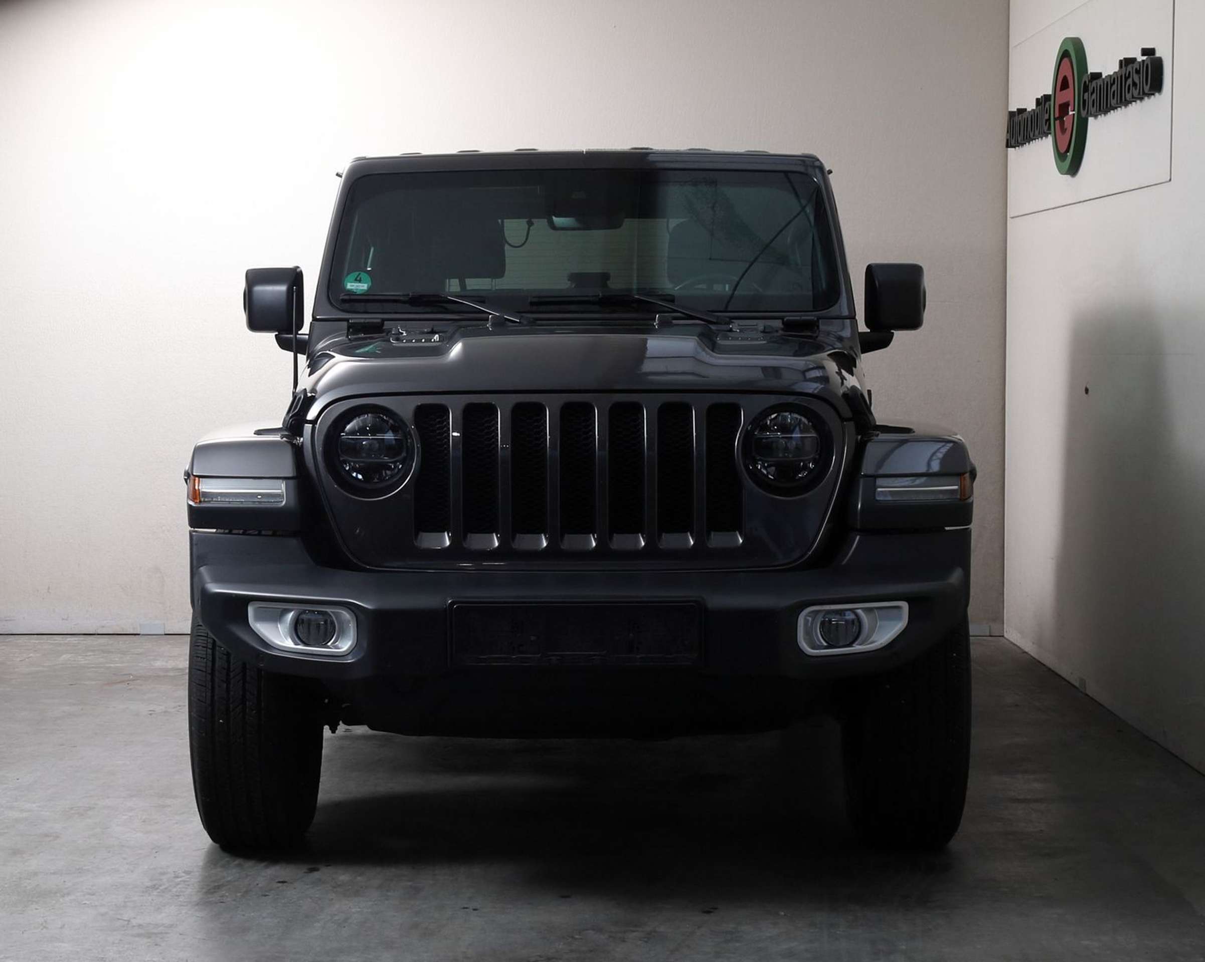 Jeep - Wrangler