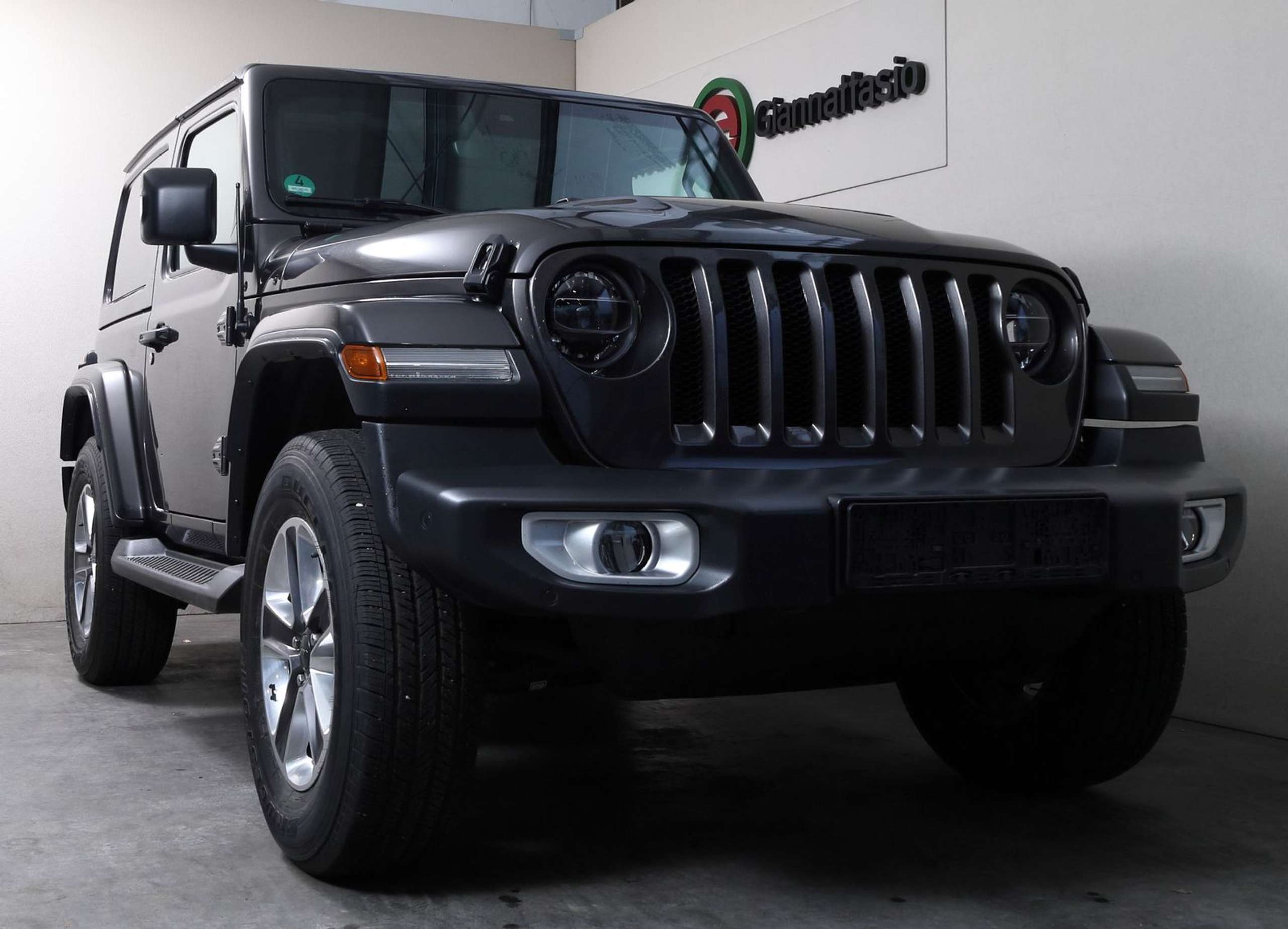 Jeep - Wrangler