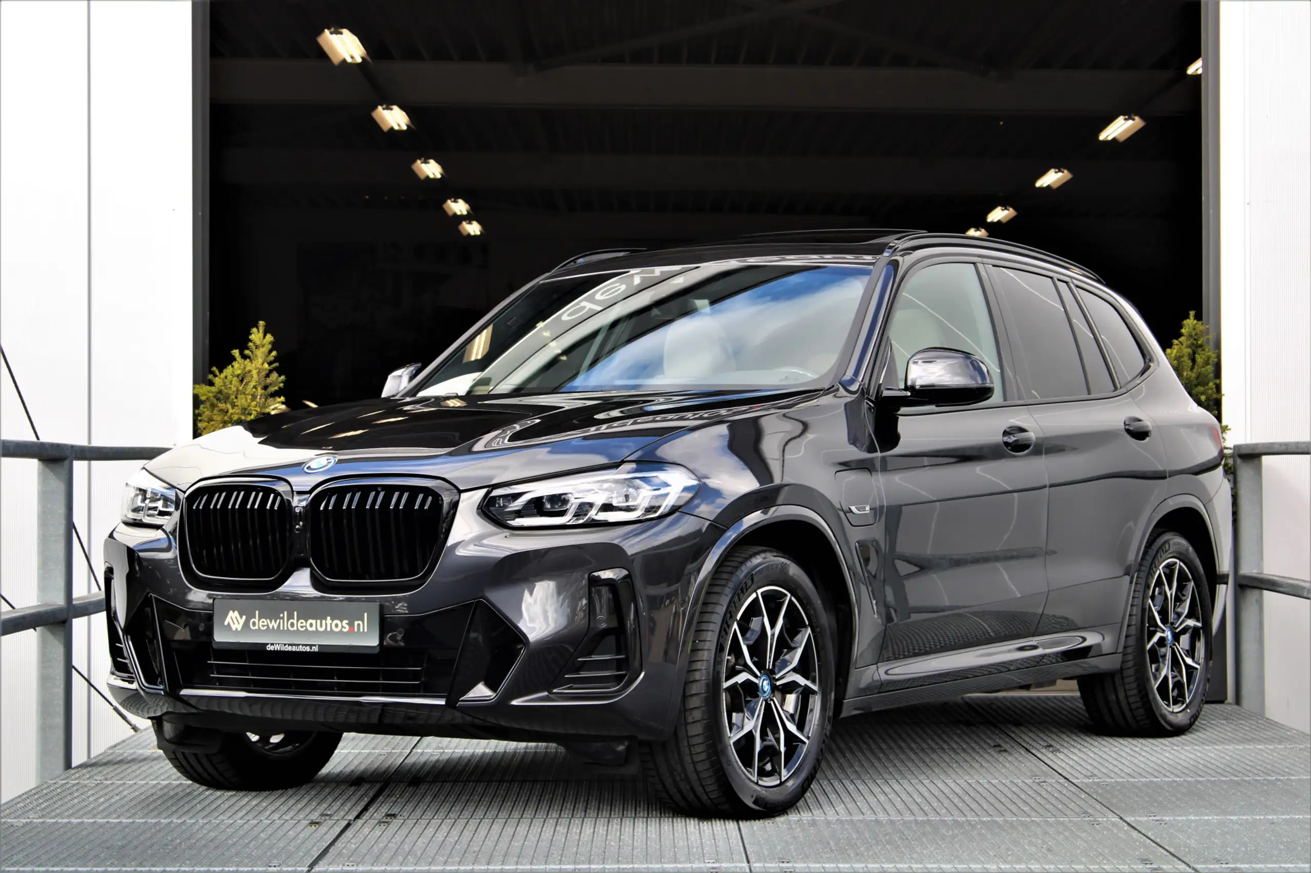 BMW - X3