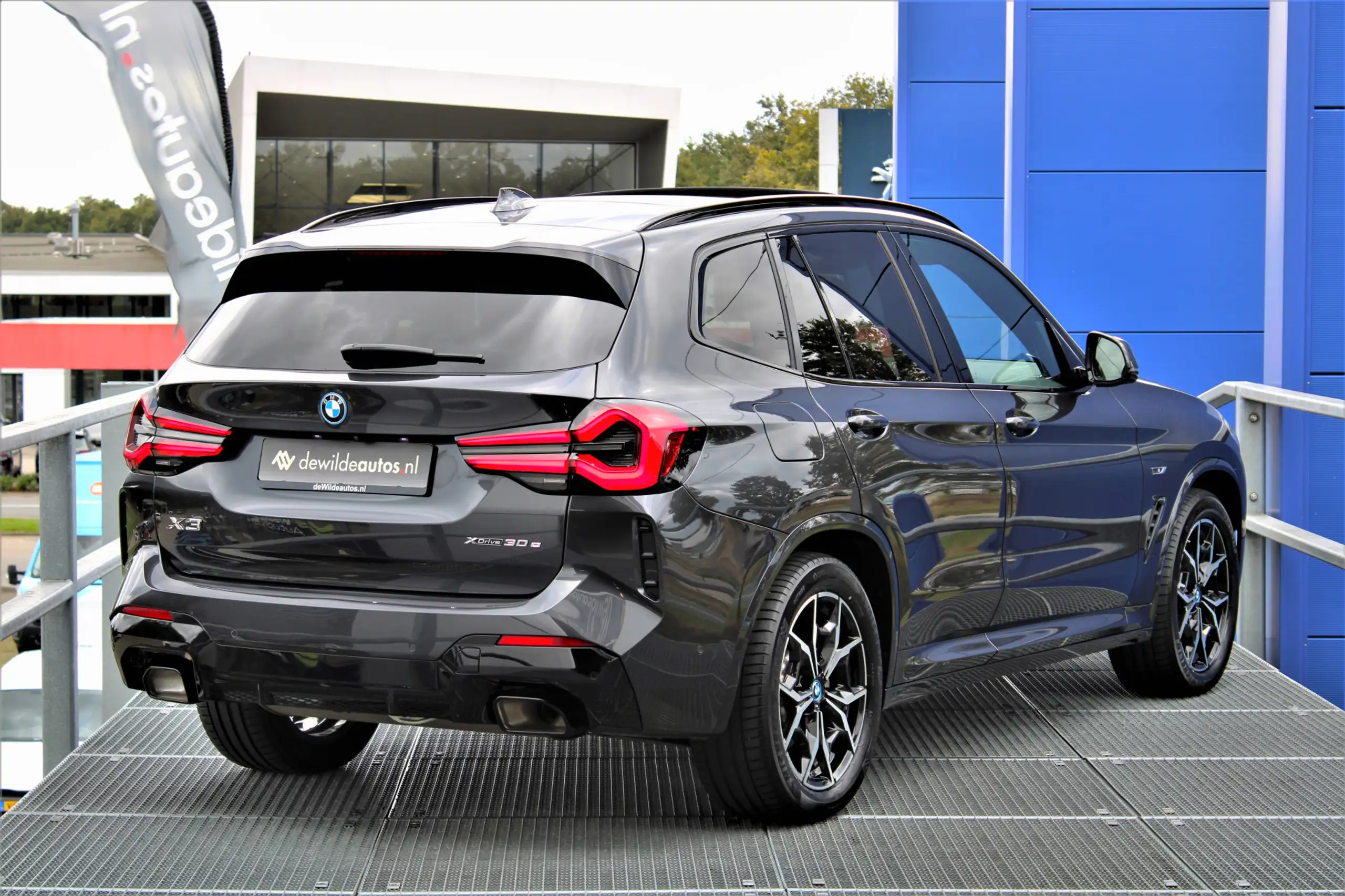 BMW - X3