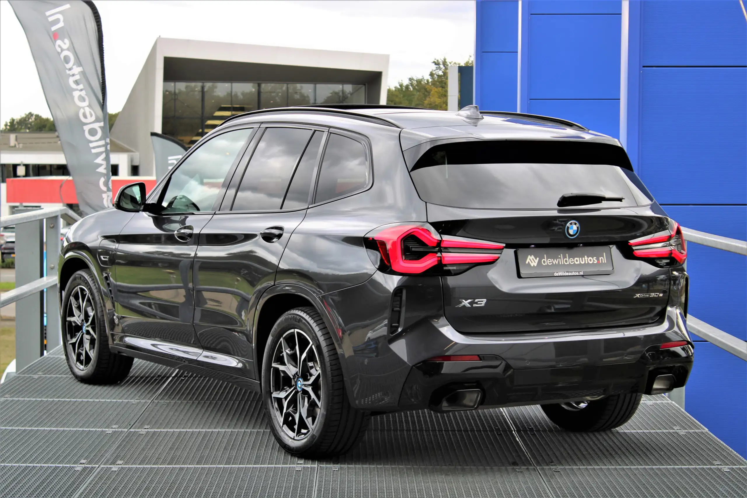 BMW - X3