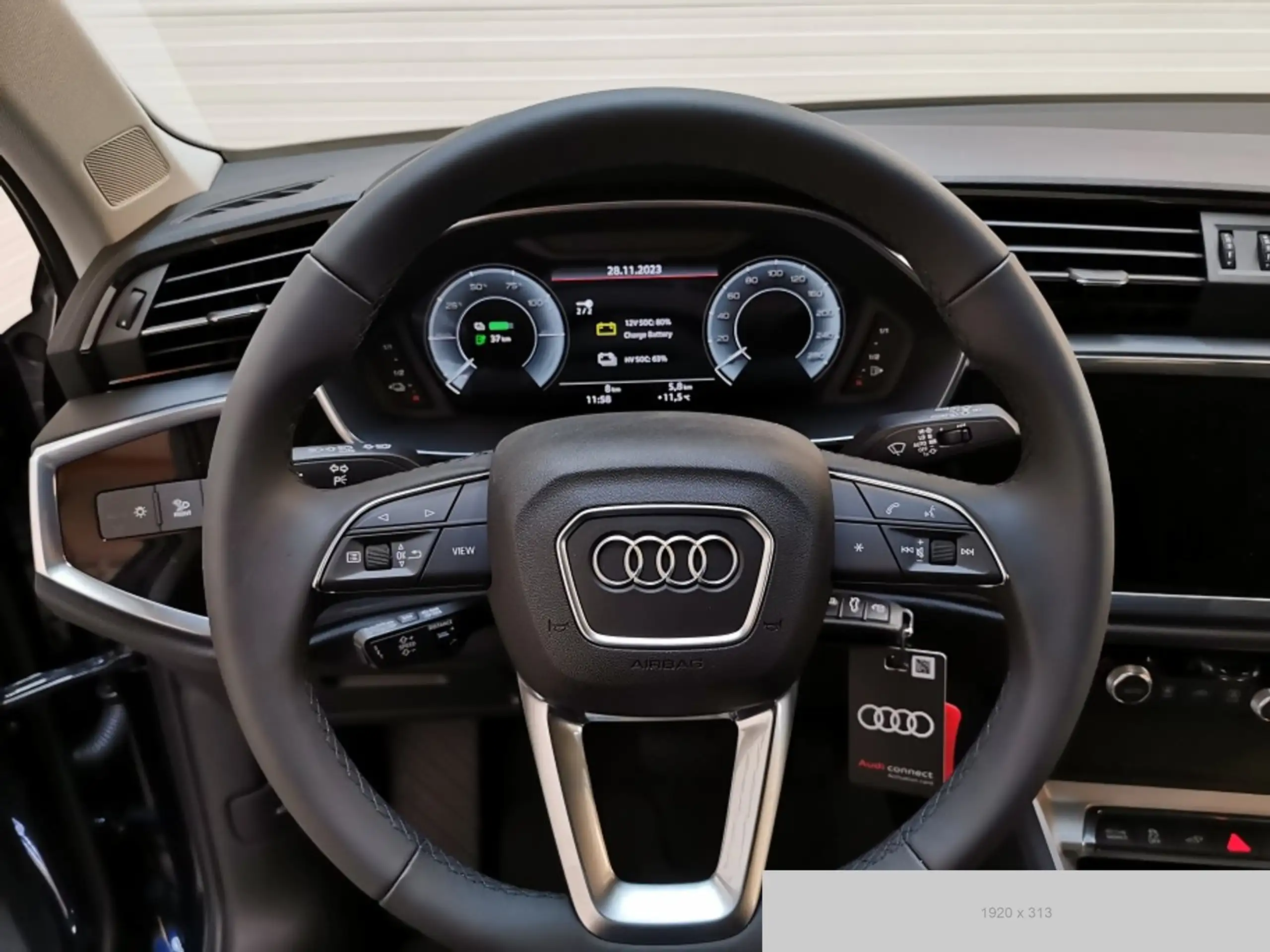 Audi - Q3