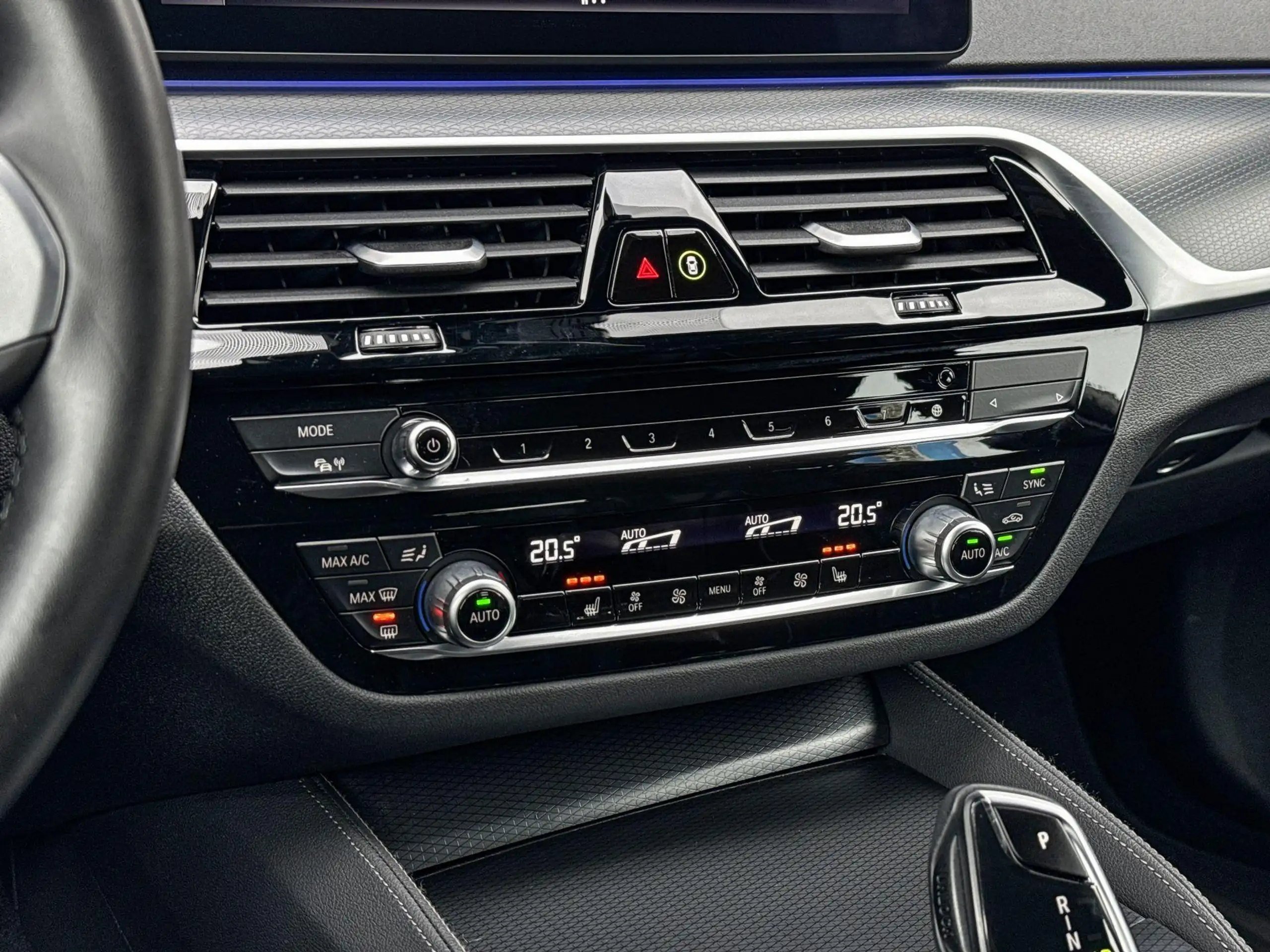 BMW - 520