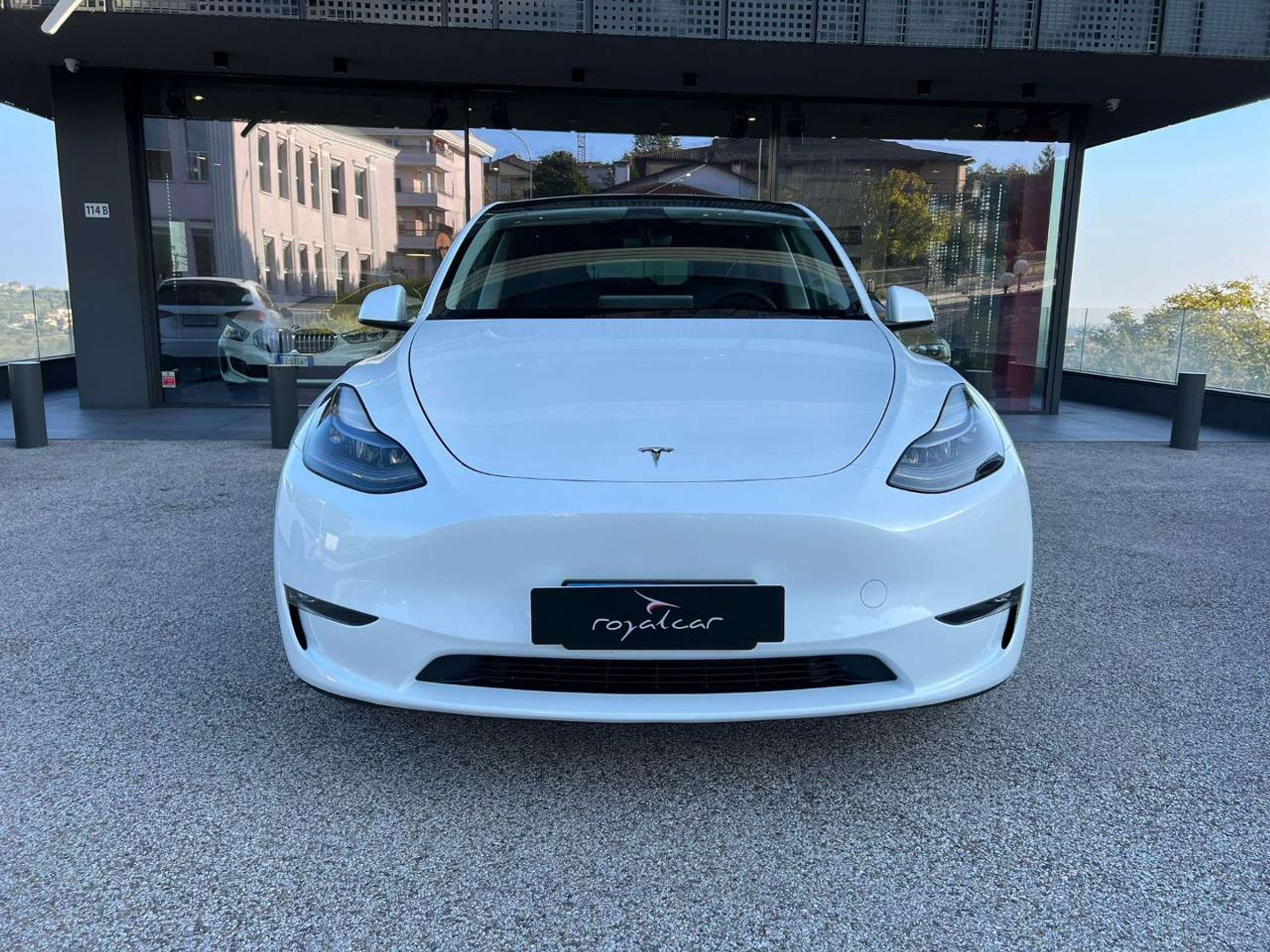 Tesla - Model Y