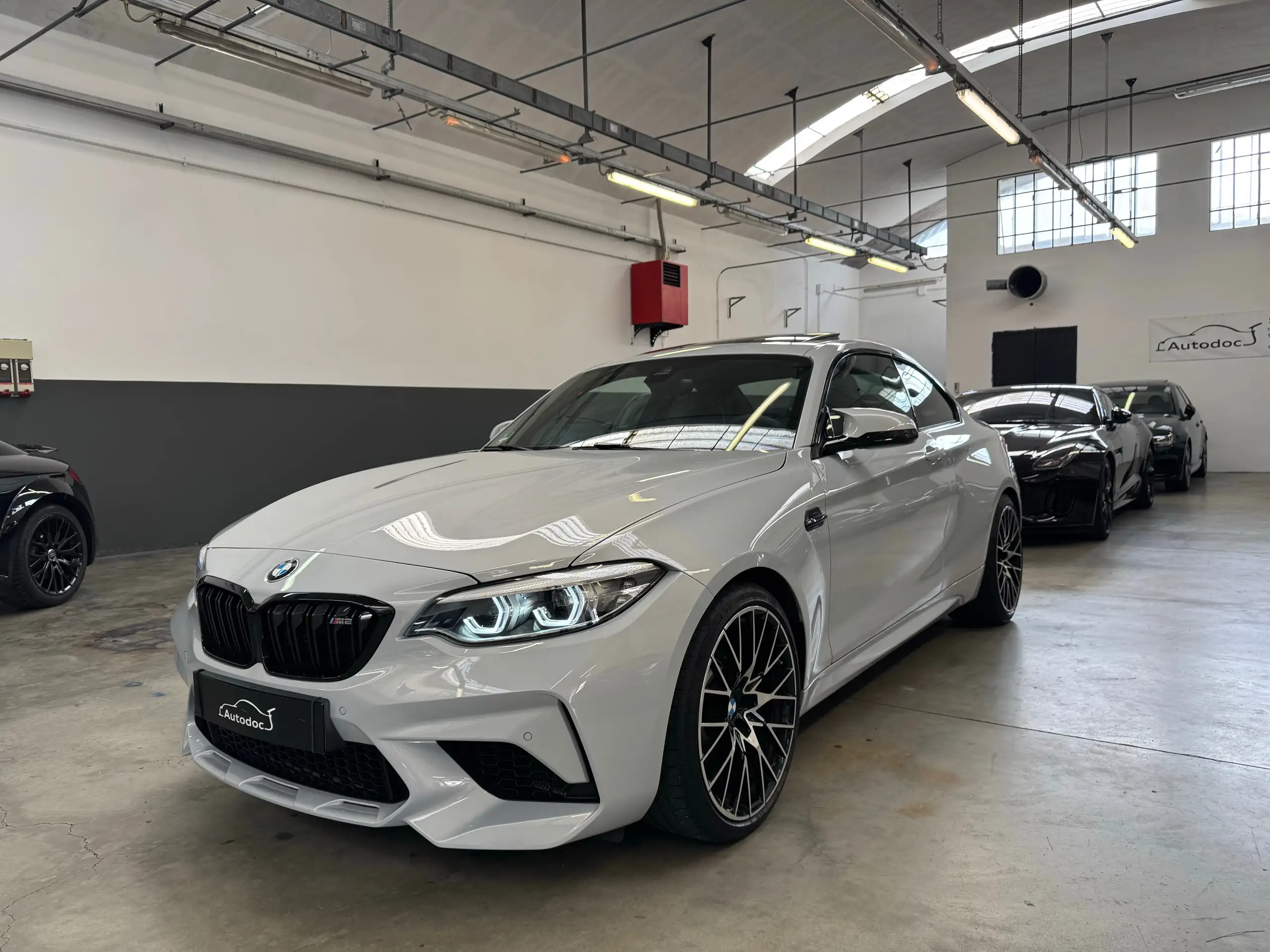 BMW - M2