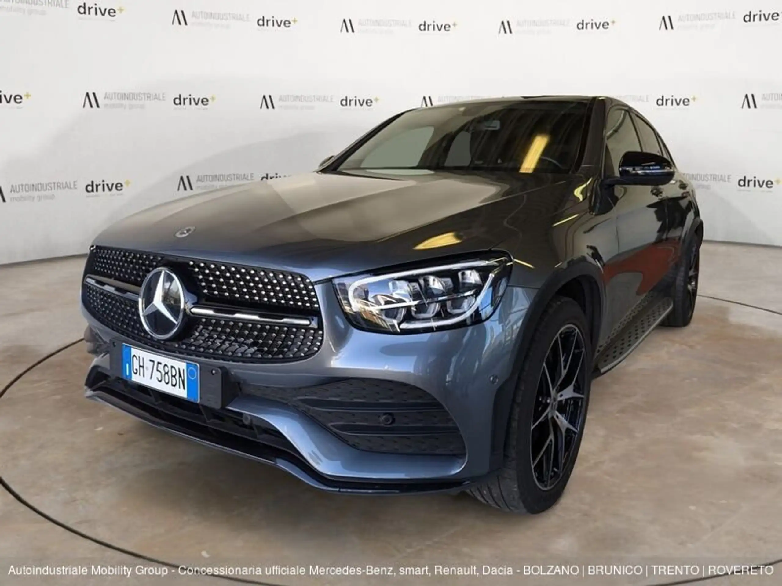 Mercedes-Benz - GLC 300