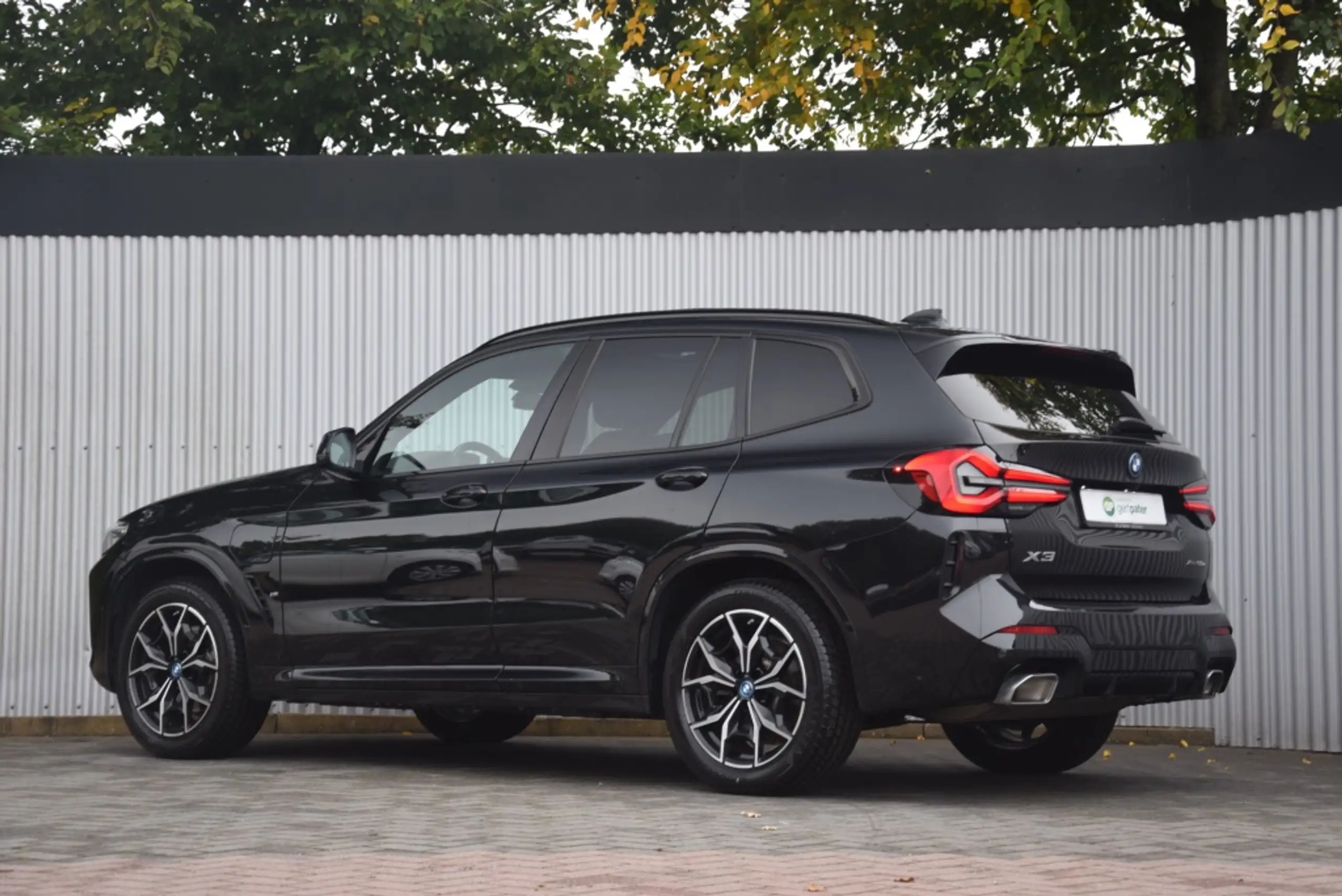 BMW - X3